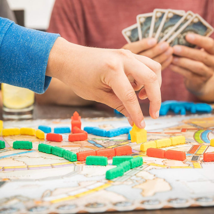 Days of Wonder Ticket to Ride London Board Game | Ages 8+ | 2-4 Players | 10-15 Minute Playtime