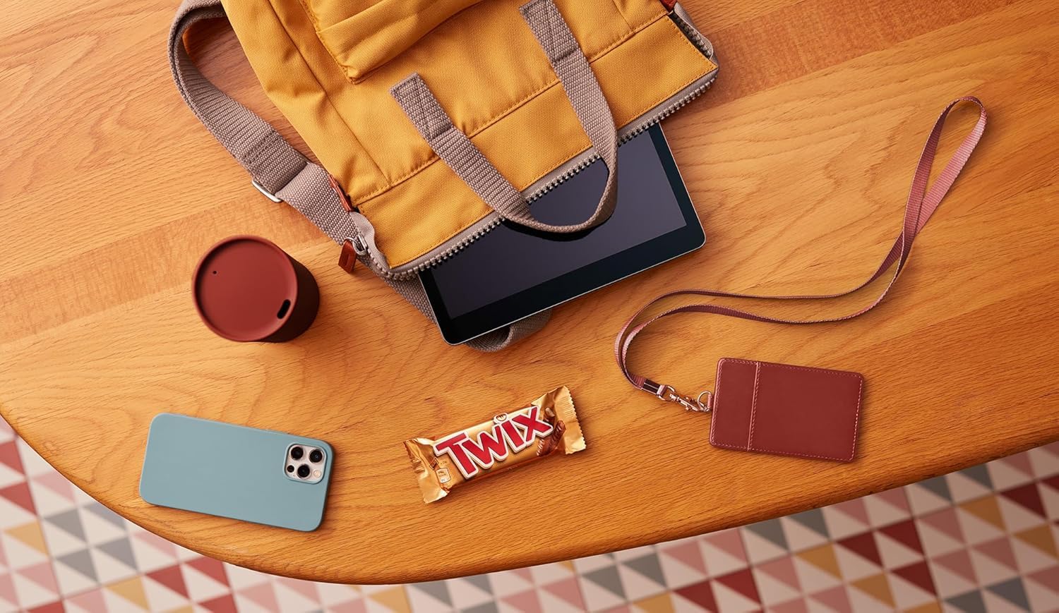 Twix - Xtra Salted Caramel Chocolate Biscuit Twin Bar, 75g 5