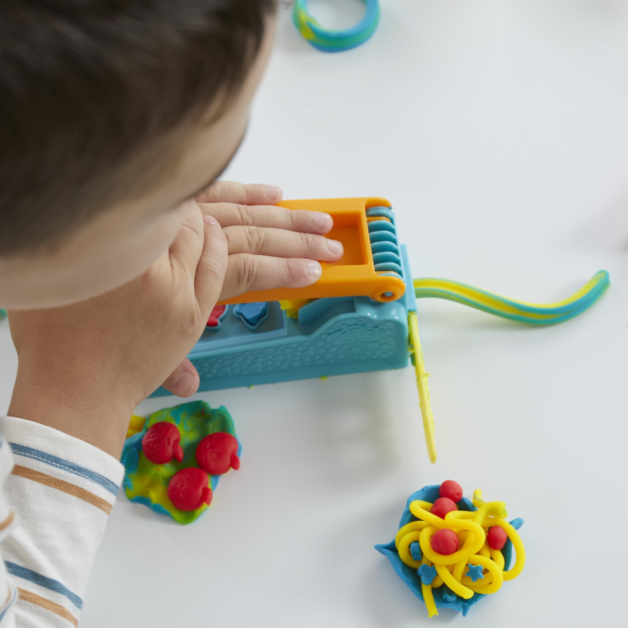Play-Doh Fun Factory Starter Set for Kids Ages 3+ | Squeezes 10 Shapes | Includes 3 Colors 7