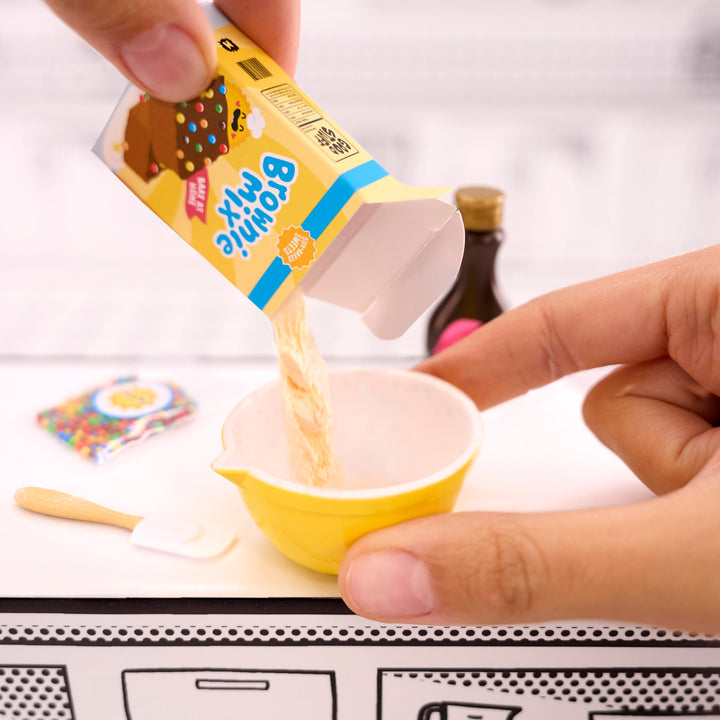 MGA's Miniverse Make It Mini from Scratch Series 1 - DIY Mini Collectible Baking Set