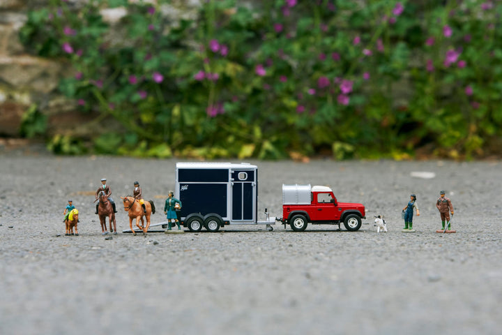 Britains 1:32 Horses and Riders Animal Figures - Farm Playset for Kids Ages 3+