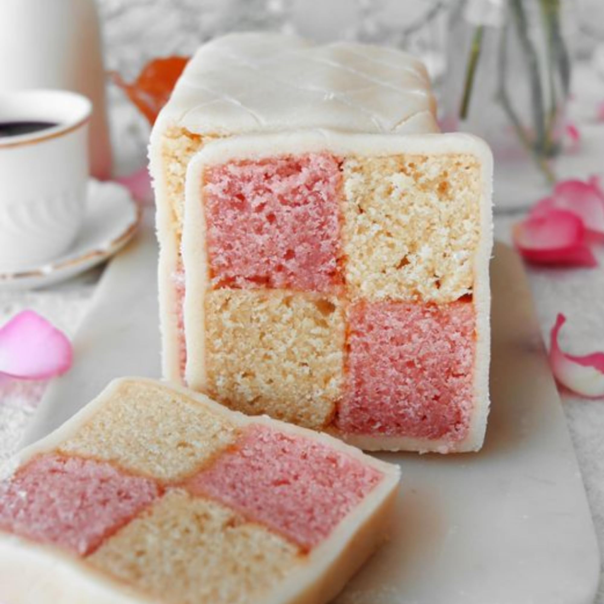 Renshaw Ready Rolled White Marzipan Disc 500g for 8" Cake Covering 2