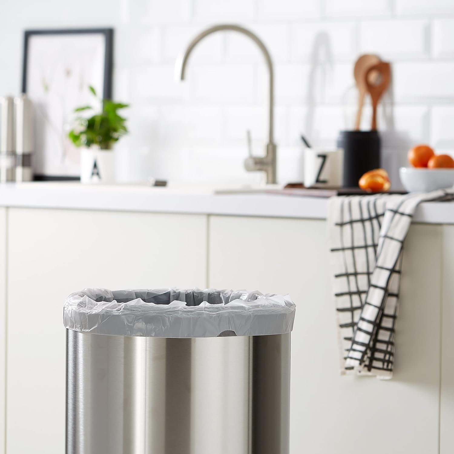 BLACK+DECKER 50L Müllbeutel mit Kordelzug, 20er-Packung, Weiß 4