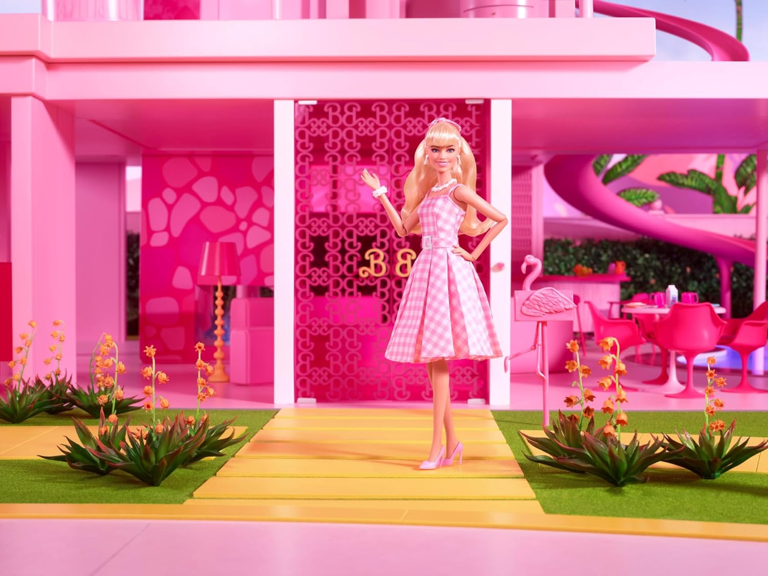 Barbie The Movie Doll - Margot Robbie Pink Gingham Dress Doll for Kids 3+ 6