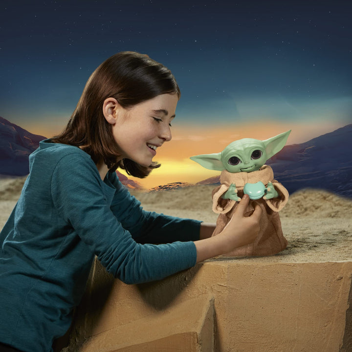 Star Wars Galactic Snackin' Grogu 9,25 Zoll großes animatronisches Spielzeug mit über 40 Sounds