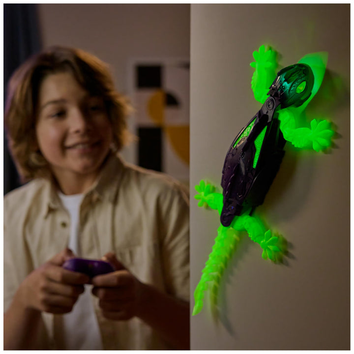 HEX BOTS Glow-in-the-Dark Gecko - Remote Control Wall-Crawling Robot Toy for Kids