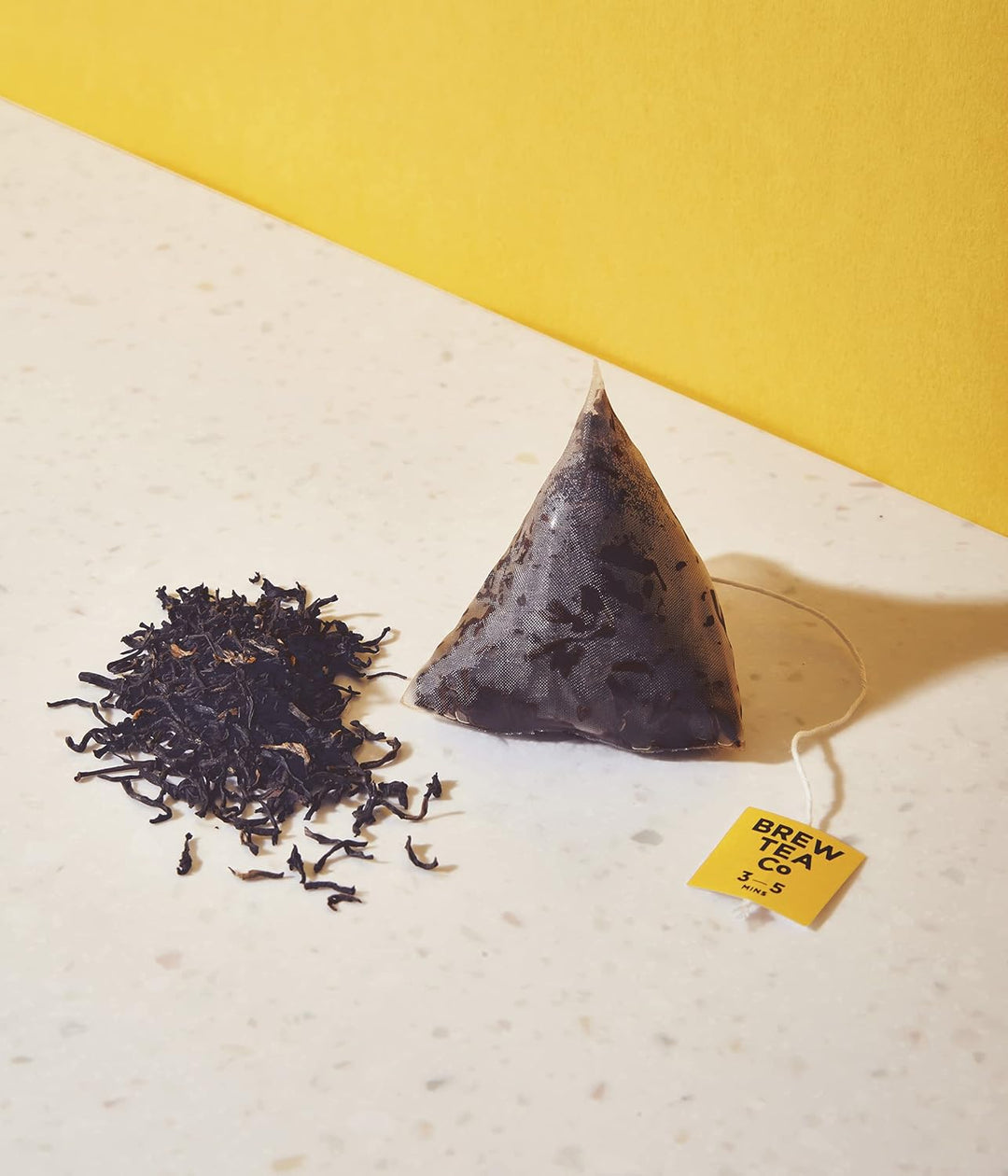 Brew Tea Co - English Breakfast Tea in Classic Tin - Strong & Malty - 25 Tea Bags