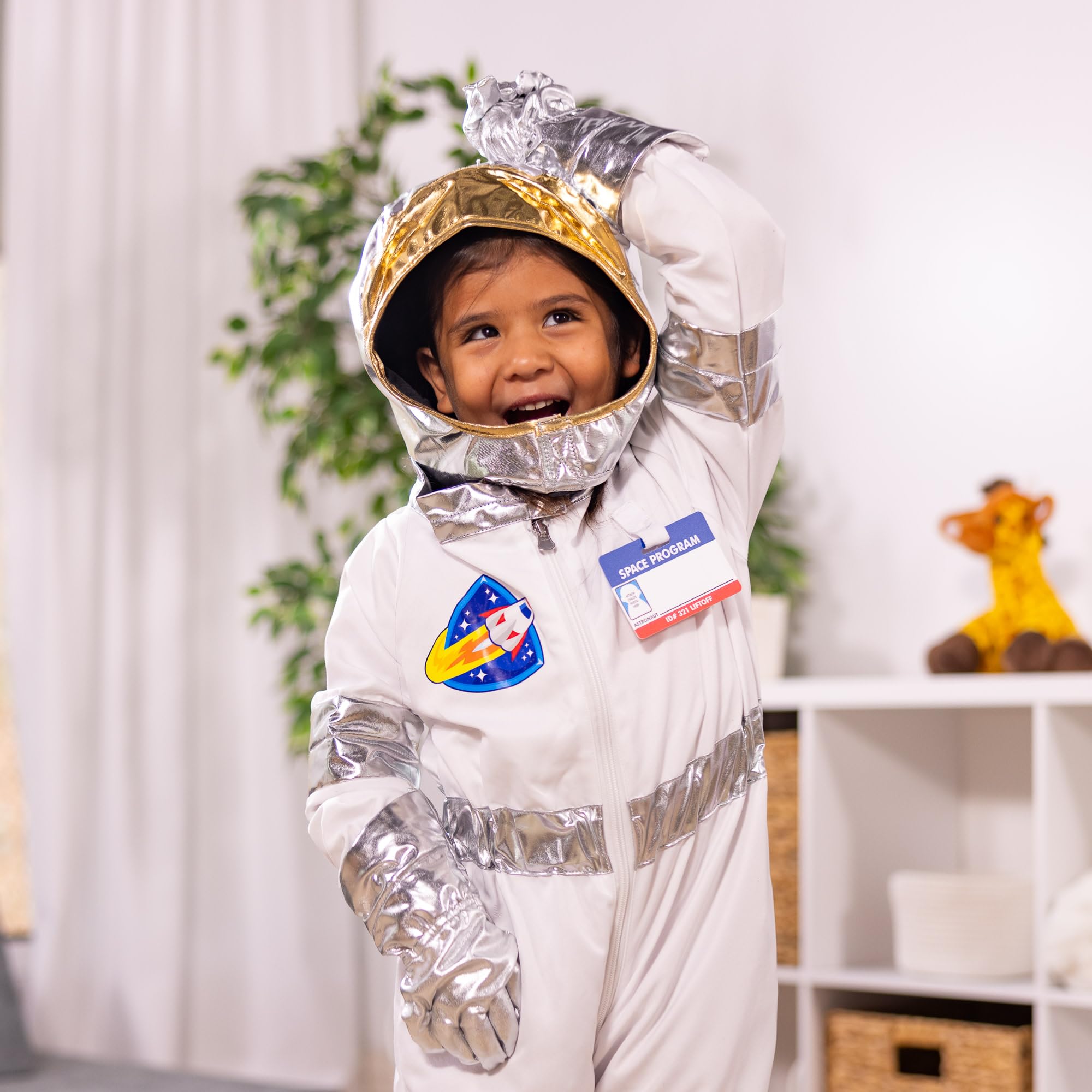Melissa & Doug Astronaut Role-Play Costume Set - Ages 3-6 | Machine Washable | 4 Pieces 6