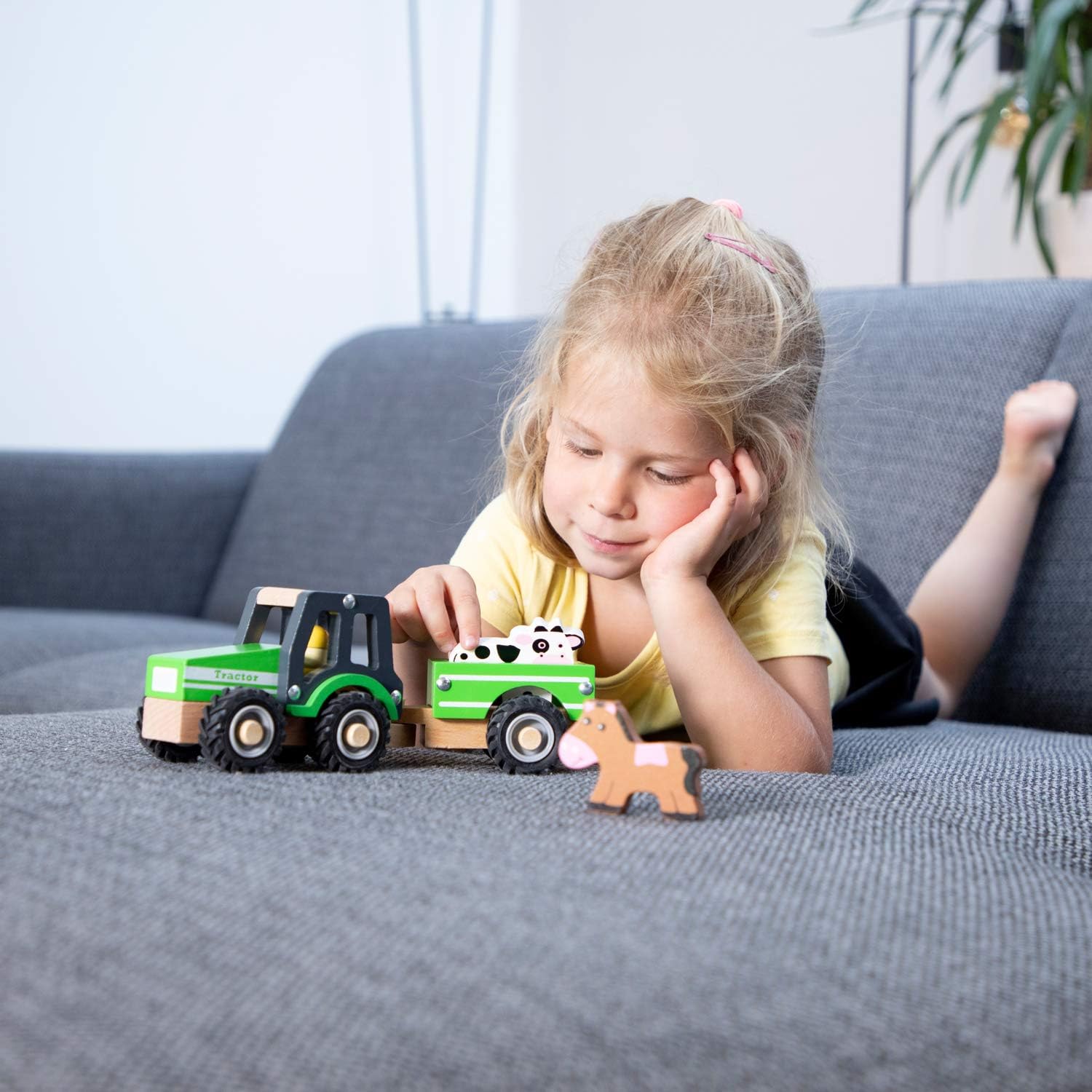 New Classic Toys 11941 Wooden Tractor with Trailer and Animals - Farm Playset for Toddlers 18 Months+ 5