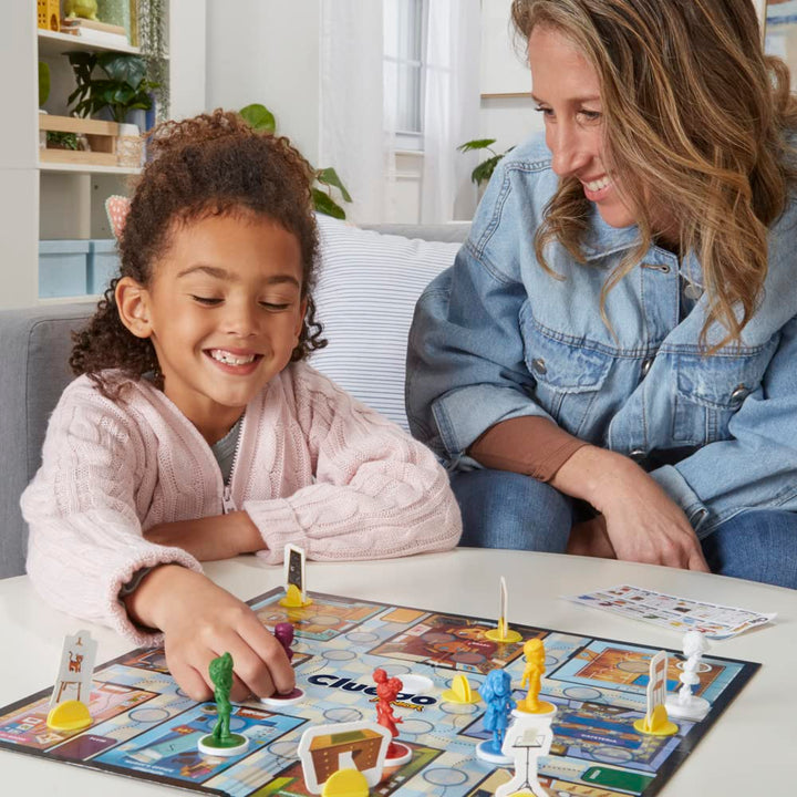 Hasbro Gaming Cluedo Junior Board Game, 2-in-1 Detective Game for Kids 4+ Years, Double-Sided Gameboard for 2-6 Players