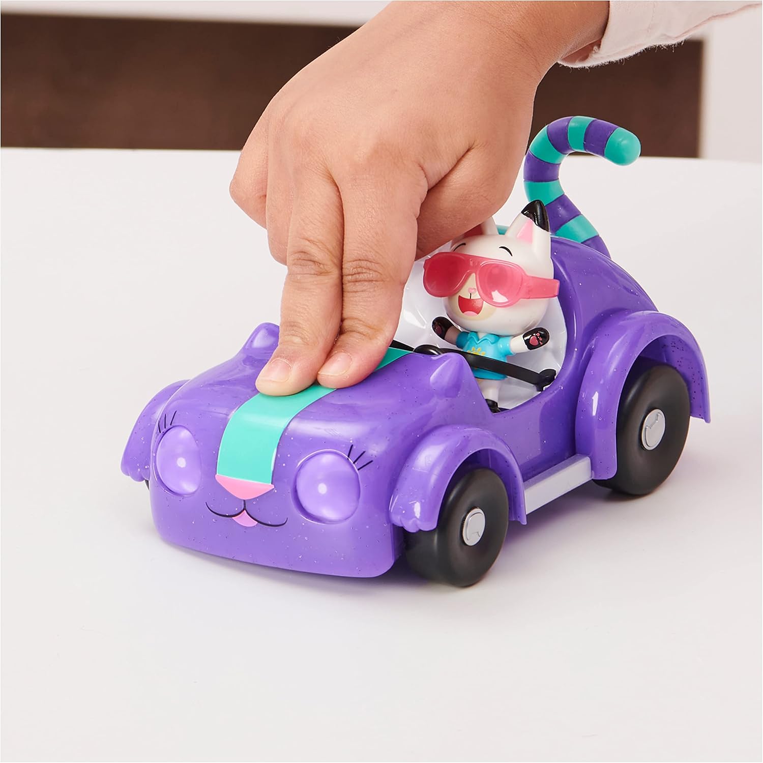 Gabby's Dollhouse Carlita Car with Pandy Paws Figure & Picnic Playset - Interactive Vehicle for Kids 3+ 4