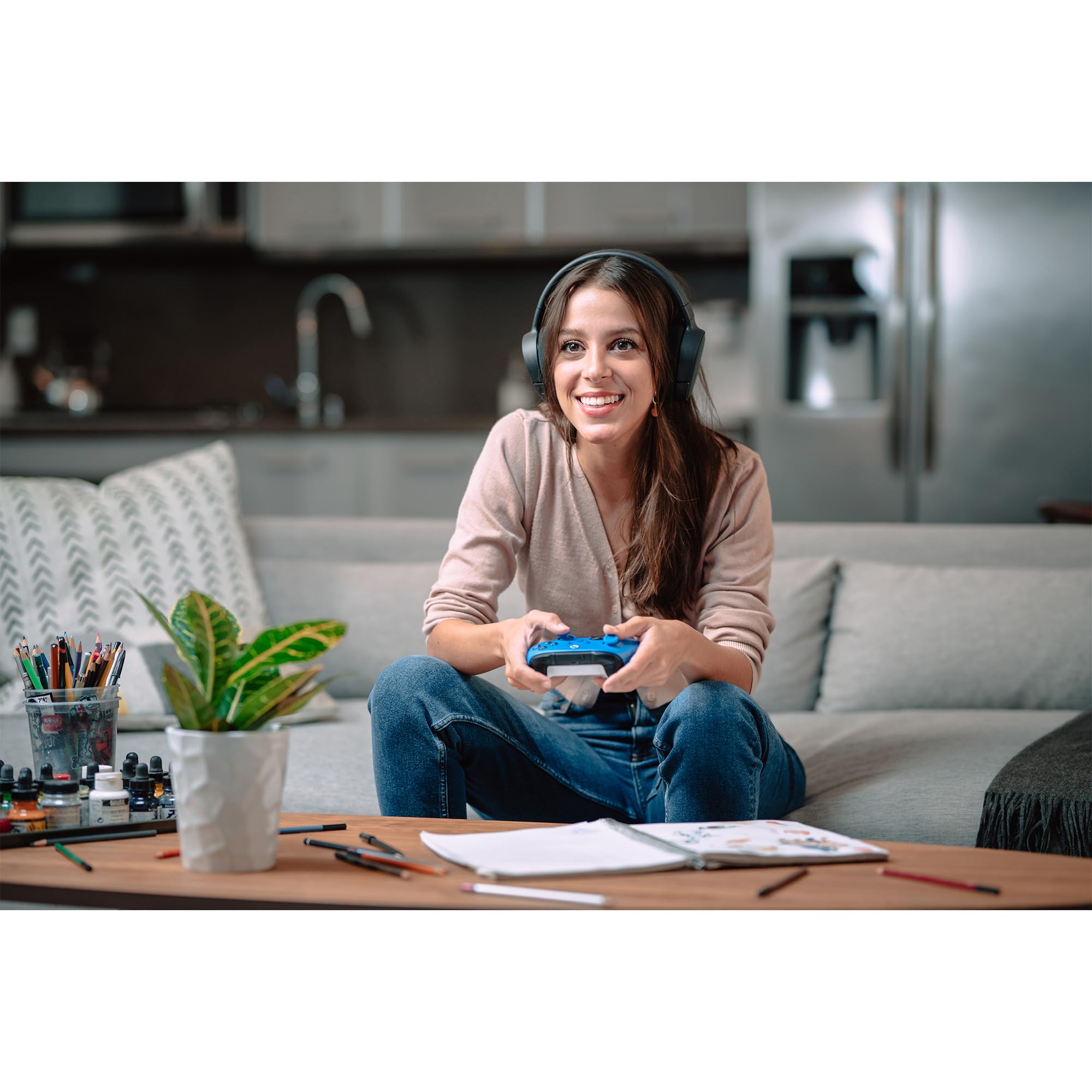 Xbox Wireless Controller – Shock Blue for Xbox Series X|S, Xbox One, Windows, and Android 7