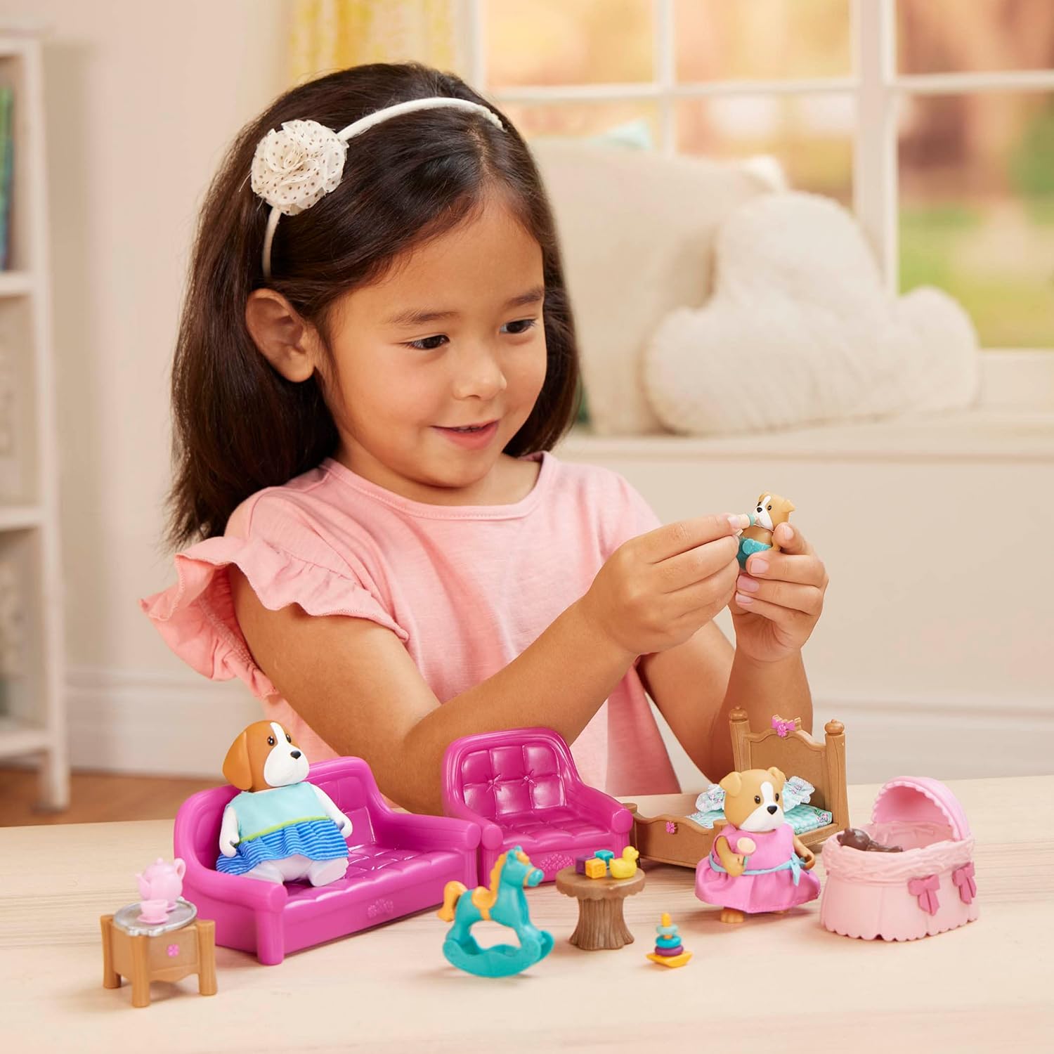 Li'l Woodzeez Living Room & Nursery Playset with 3 Figurines - WZ6823Z 2