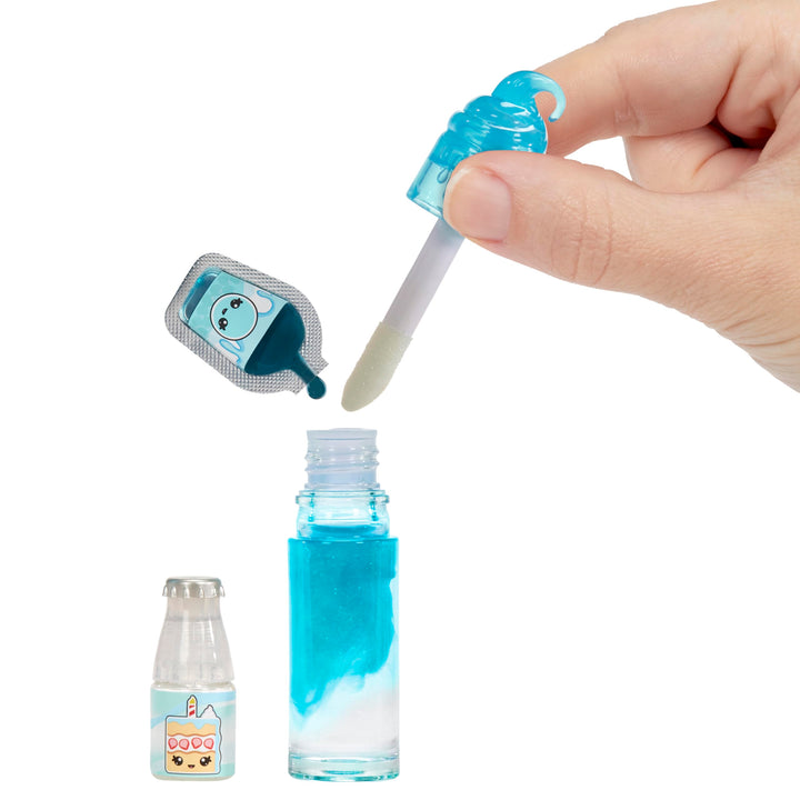 Yummiland Callie Birthday Cake - Scented DIY Lipgloss Doll with Customizable Fashion & Accessories
