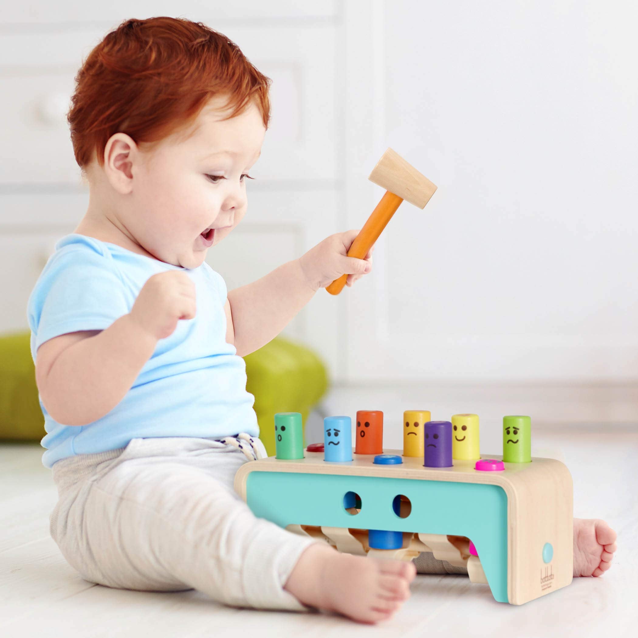 Battat Wooden Hammer Toy for Kids and Toddlers - Pounding Bench with 10 Pegs | Wood Construction | Ages 1+ 2