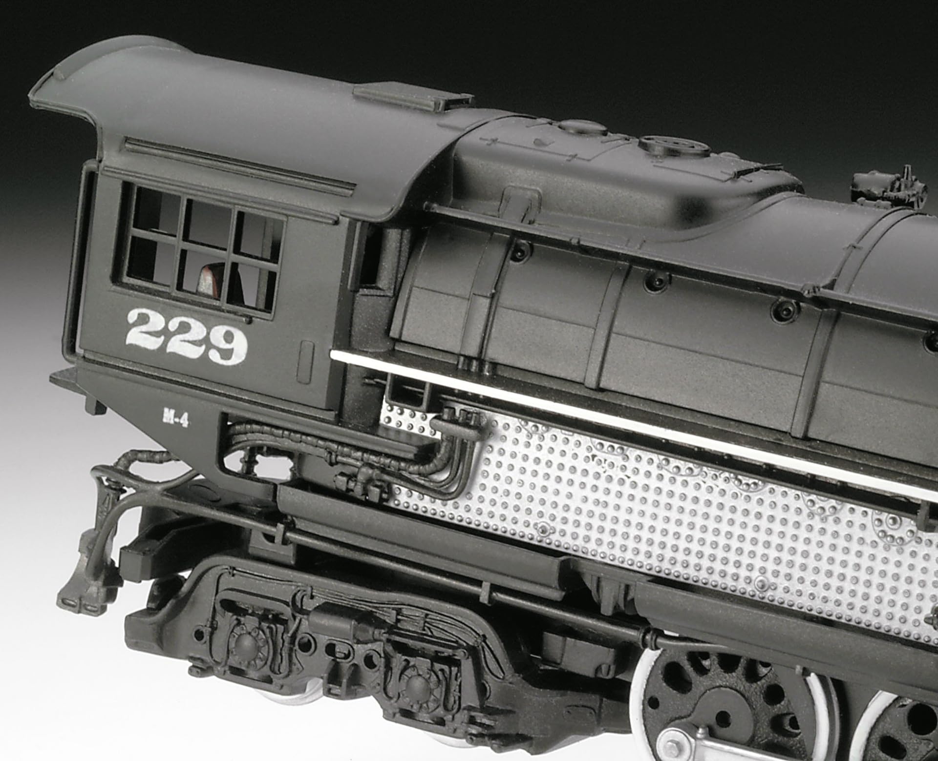 Revell Big Boy Locomotive Model Kit - 1:87 Scale | Plastic | 46.4 cm Length 7