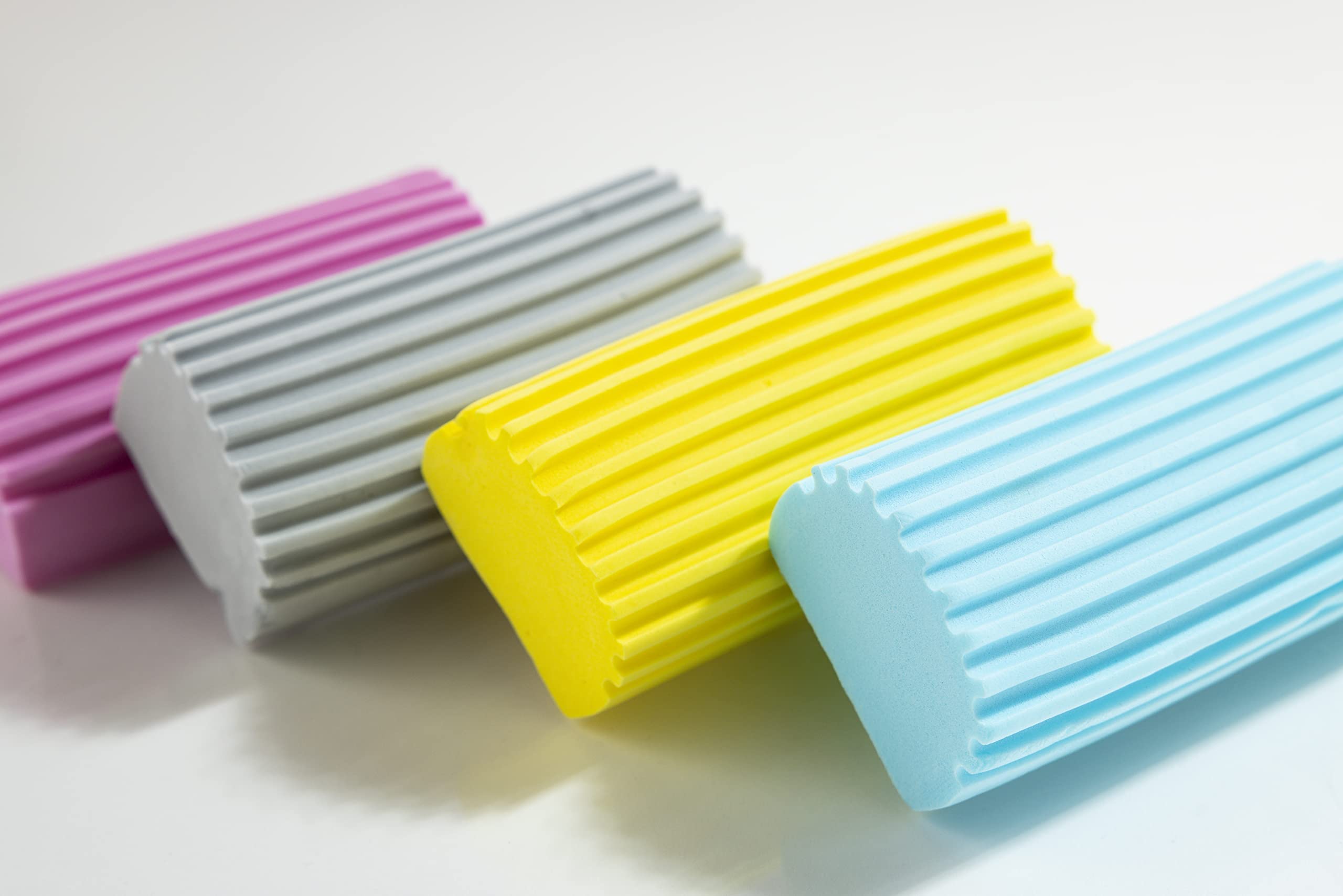 Scrub Daddy Damp Duster - Multipurpose Wet Dust Sponge for Blinds, Radiators, Baseboards & Mirrors, Yellow 6