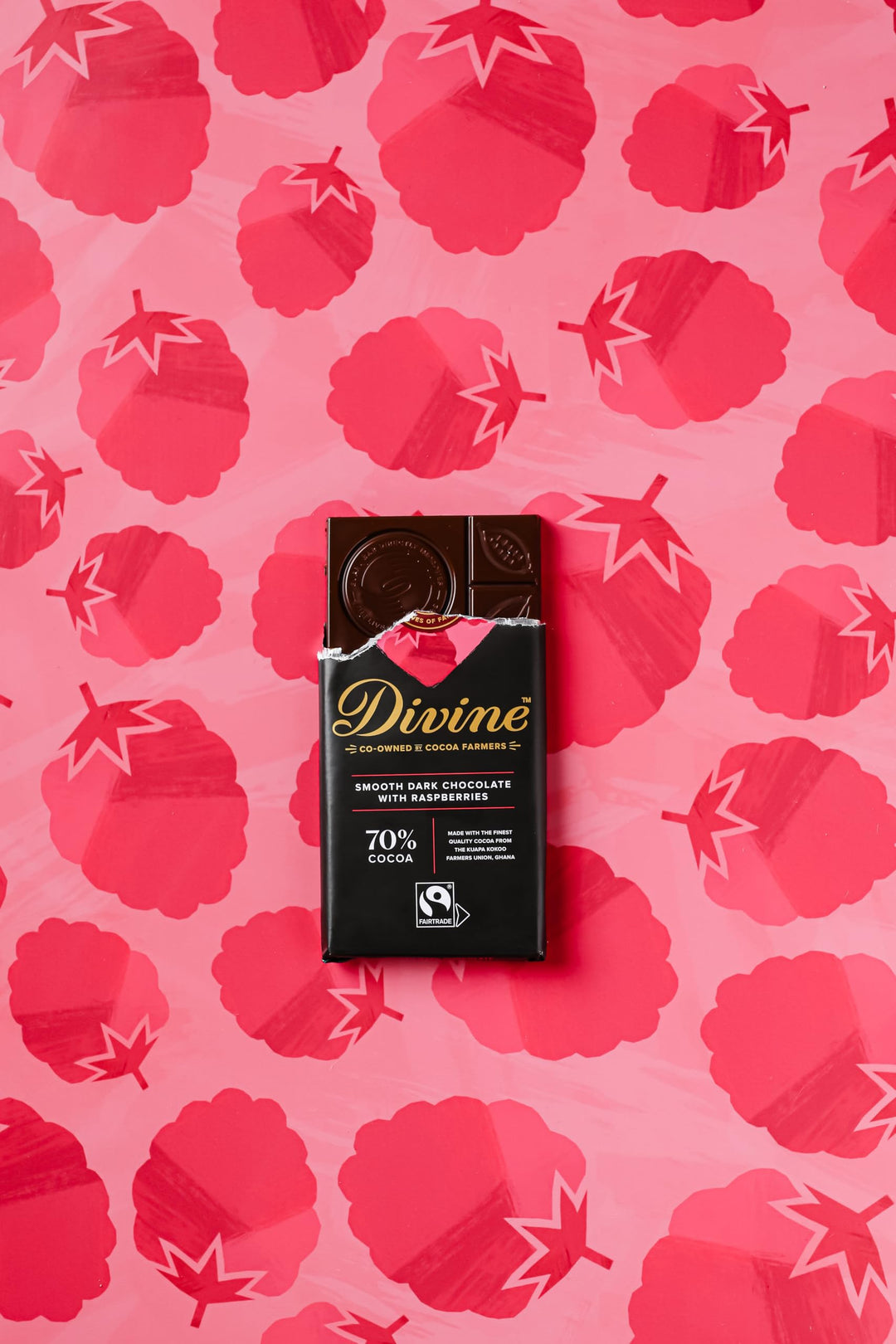 Divine - 70% Dark Chocolate with Raspberries Bar (90 g)