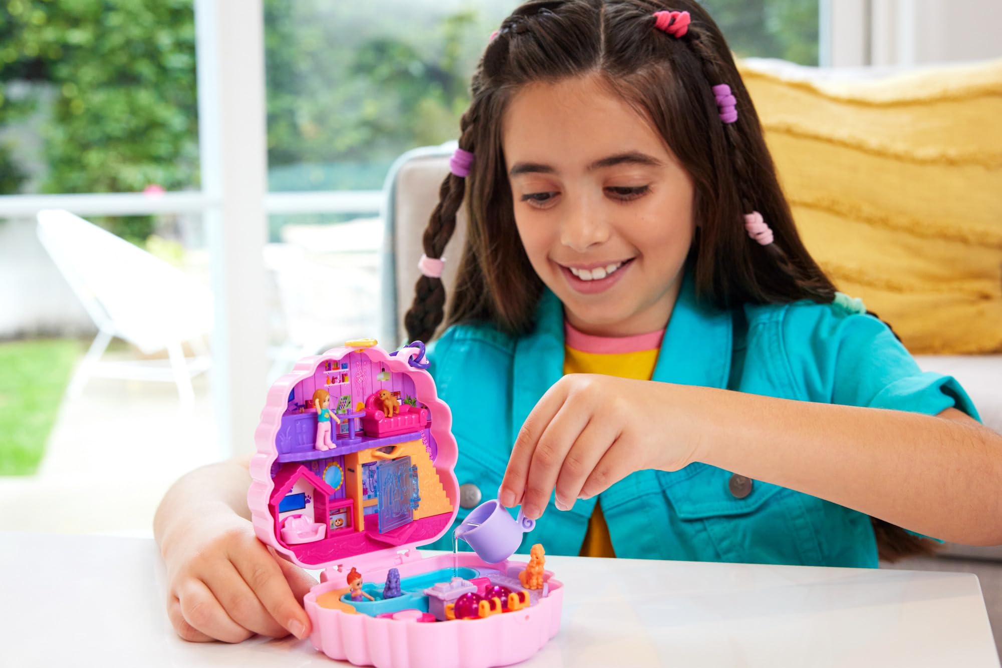 Polly Pocket Groom & Glam Poodle Compact Playset - Water Play & Color-Change Features, Ages 4+ 3