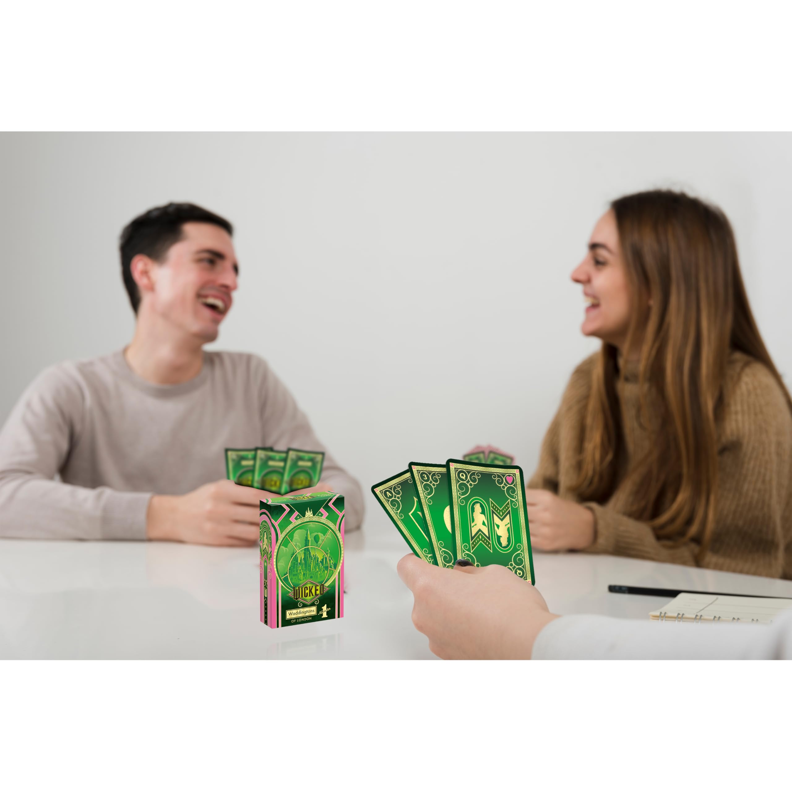 Waddingtons Number 1 Playing Card Game, Wicked Edition with Glinda and Elphaba Emblems 5