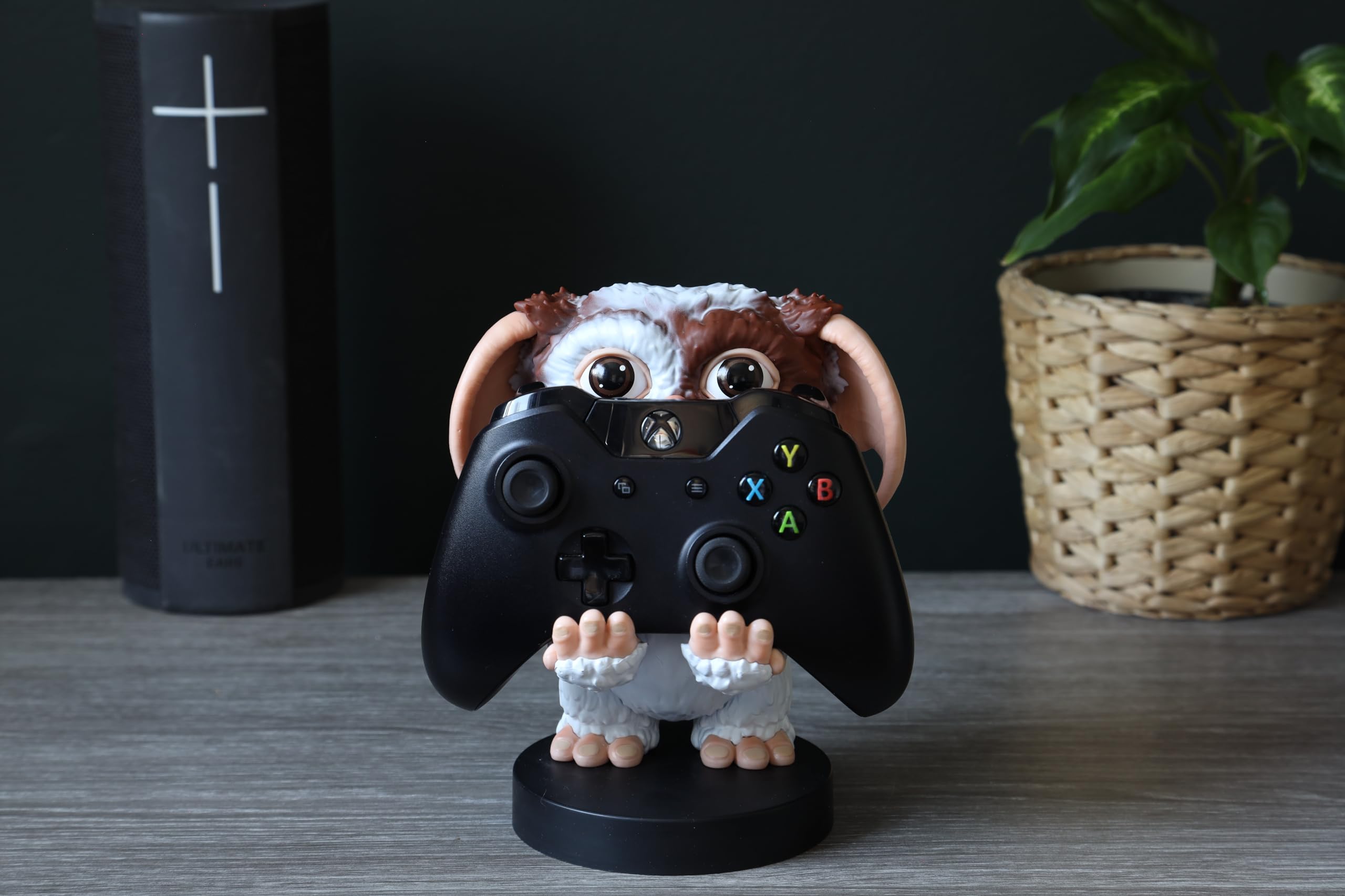 Gremlins - Gizmo Gaming Accessories Holder & Phone Stand for Xbox, PlayStation, Nintendo Switch 12