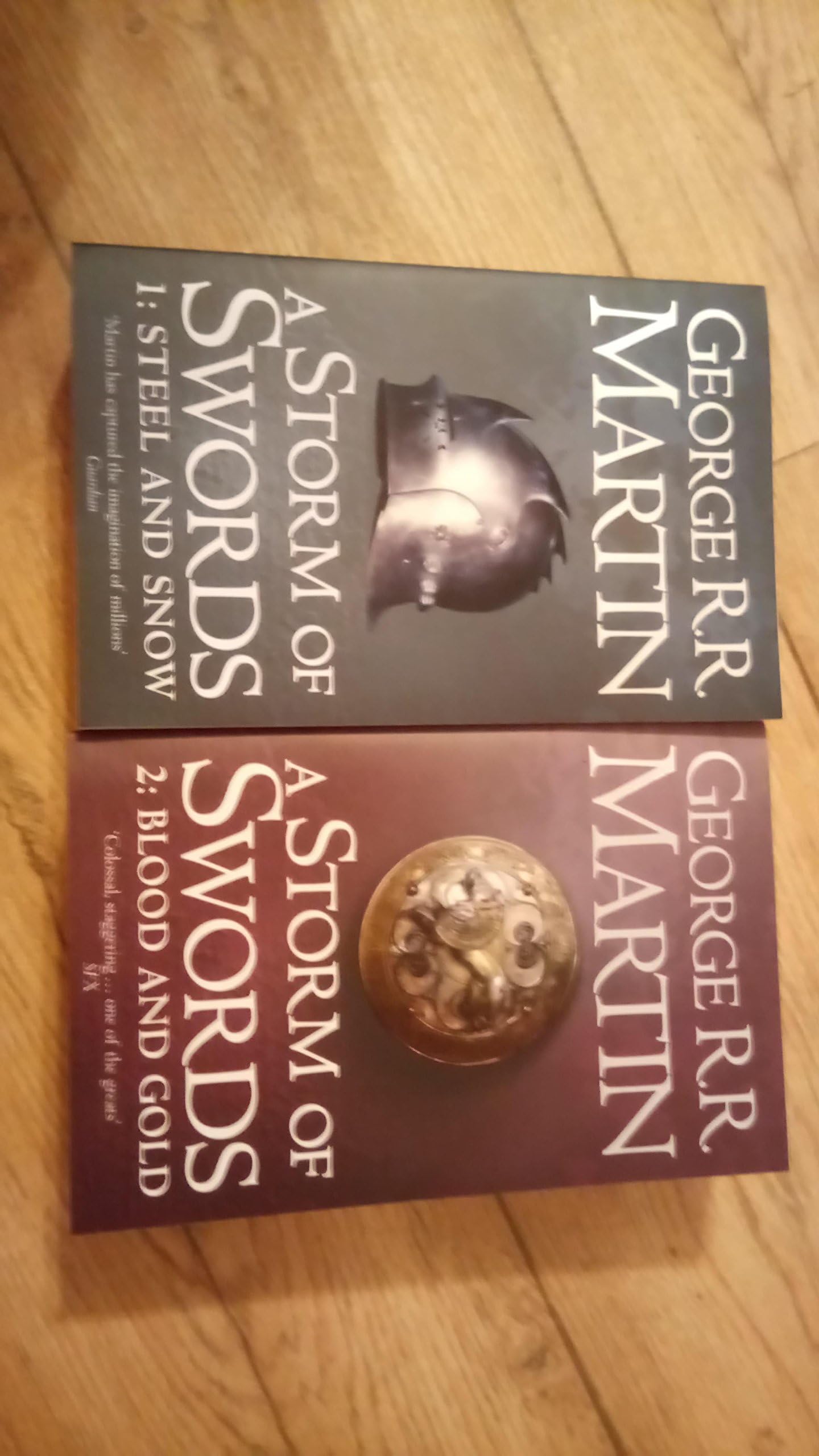 George R.R. Martin - A Song of Ice and Fire (1) – A Game of Thrones: Book 1 [Paperback] 5