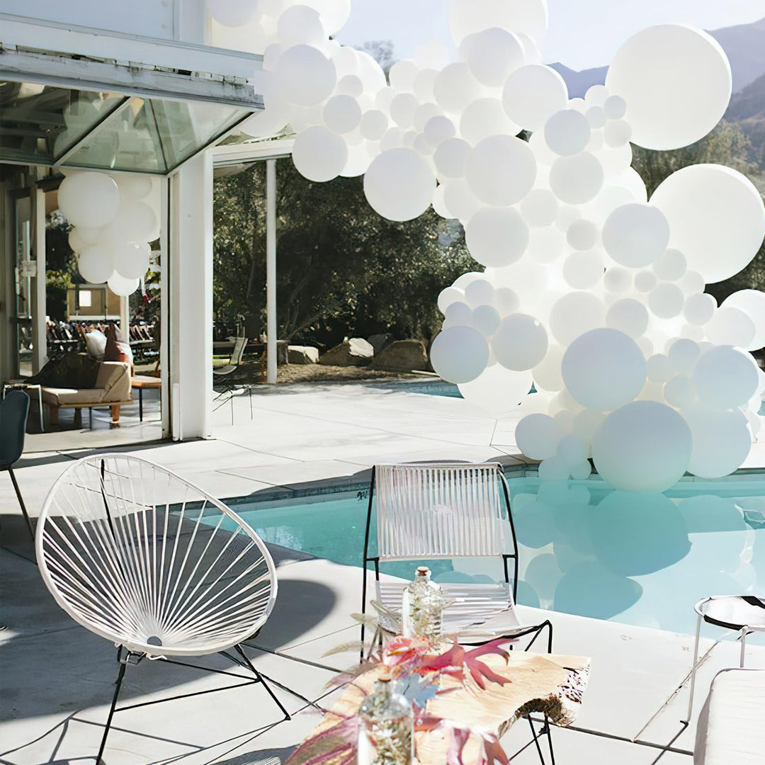 PartyWoo White Balloons 102 pcs - 18, 12, 10, 5 Inch Latex Balloon Set for Party Decorations