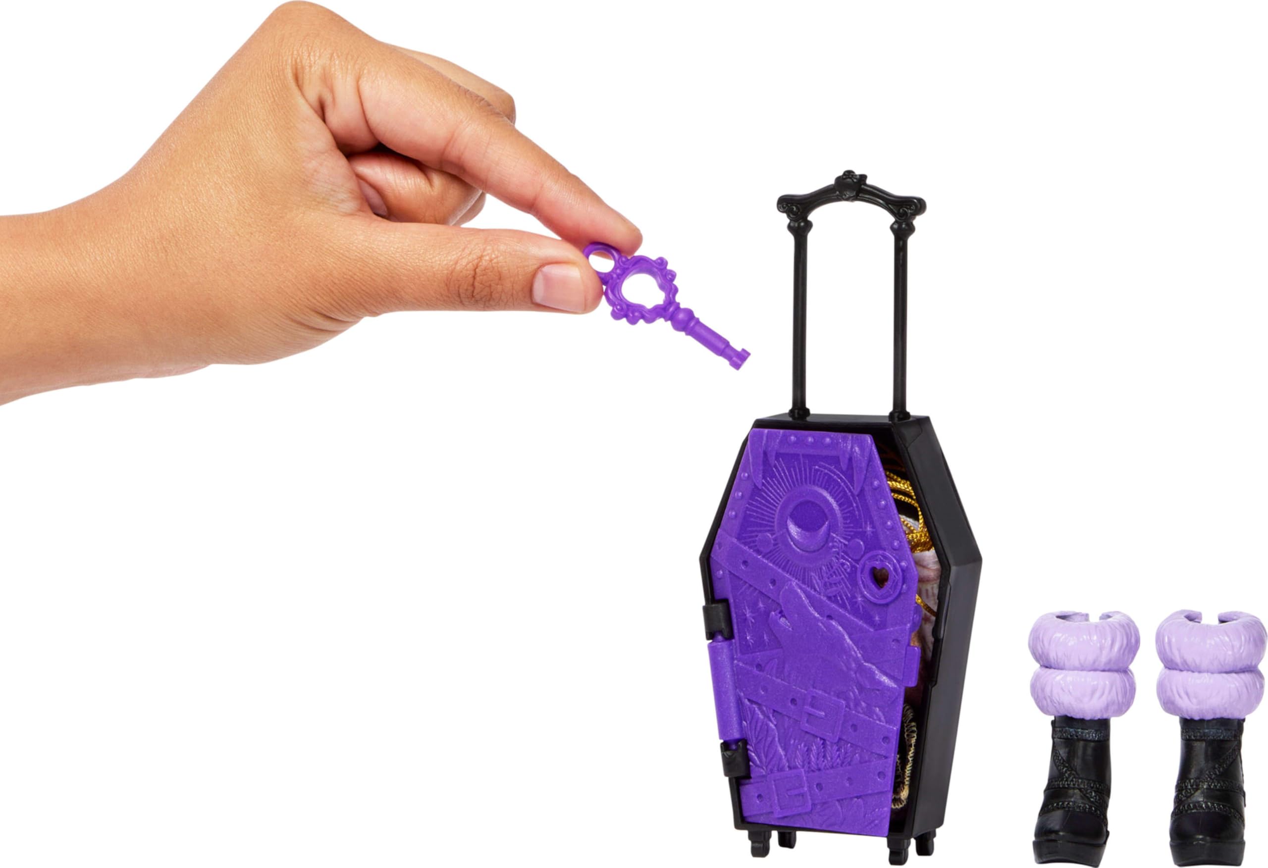 Monster High Skulltimate Secrets Clawdeen Wolf Doll and Accessories Set | 125+ Outfits | Ages 4+ 5