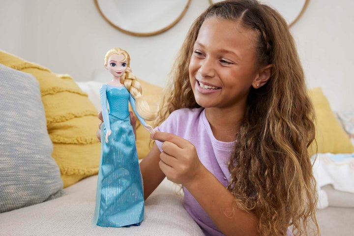 Mattel Disney Princess Elsa Posable Fashion Doll with Signature Outfit & Accessories - Inspired by Frozen Movie