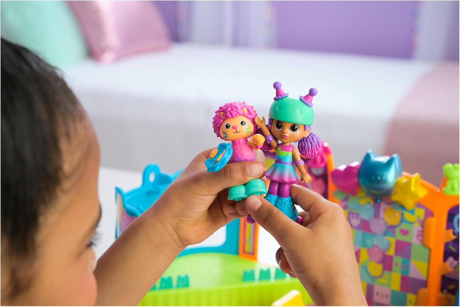 Gabby's Dollhouse Party Room Playset - Skate Park & Game Room with Skater Figures 2