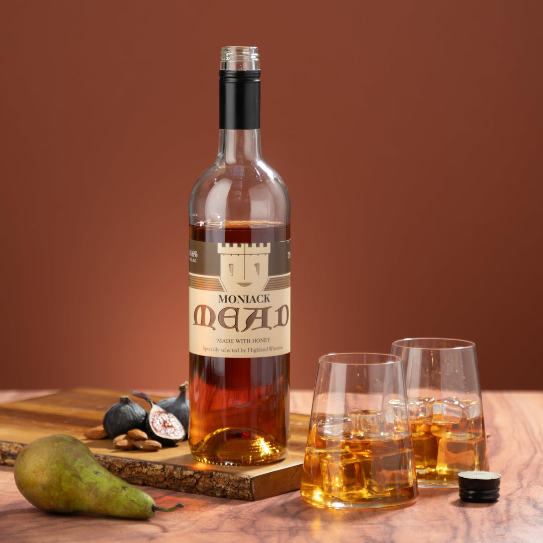 Moniack Mead Honey Wine, 750 ml – Smooth & Warming Mead with Caramel and Floral Notes