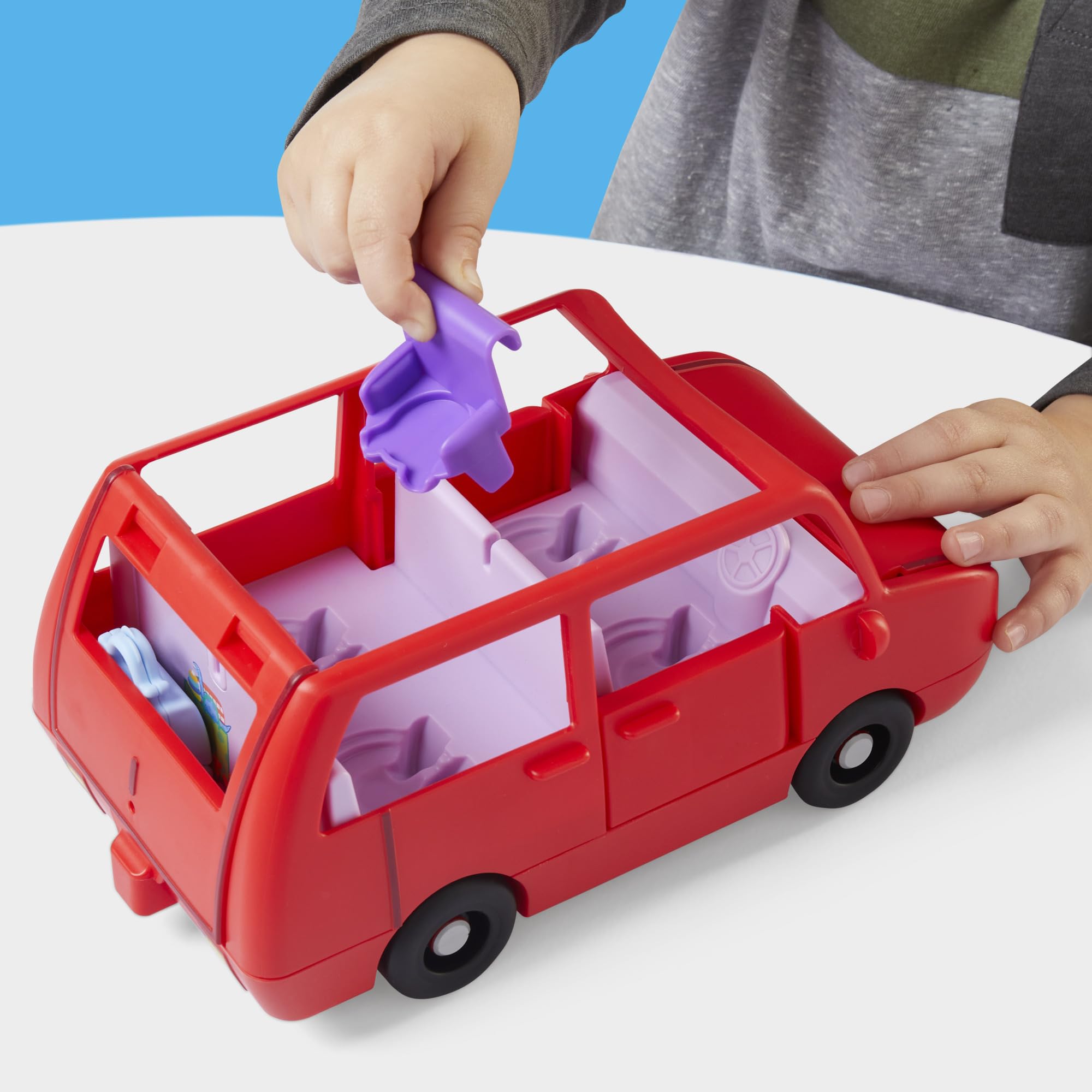 Peppa Pig Peppa's Big Family Car Playset - Red | Includes Peppa & Baby Evie Figures | Ages 3+ 7