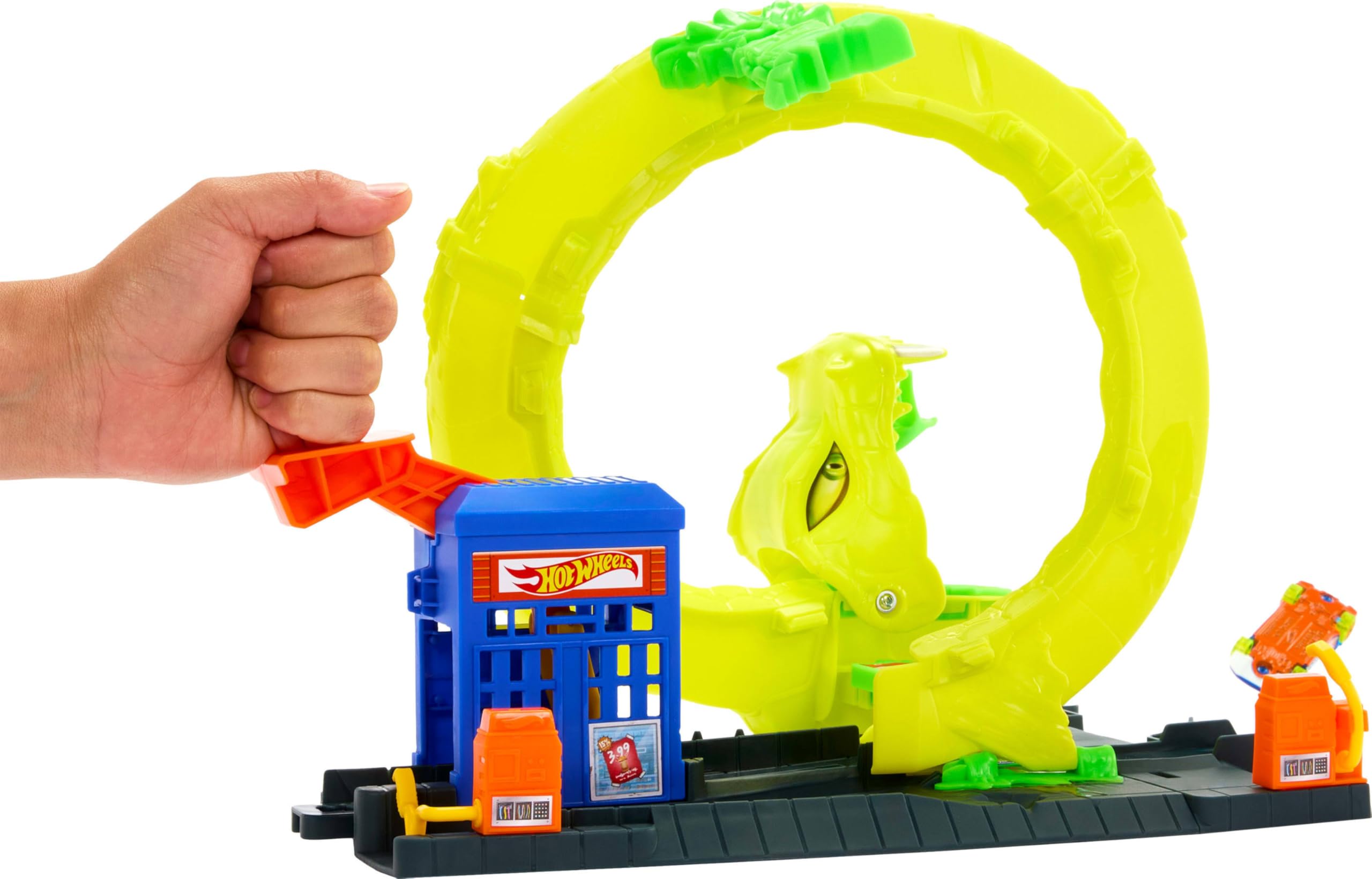 Hot Wheels Snake Spiral Attack Playset - Slithering Snake Race Track with 1:64 Scale Car 9