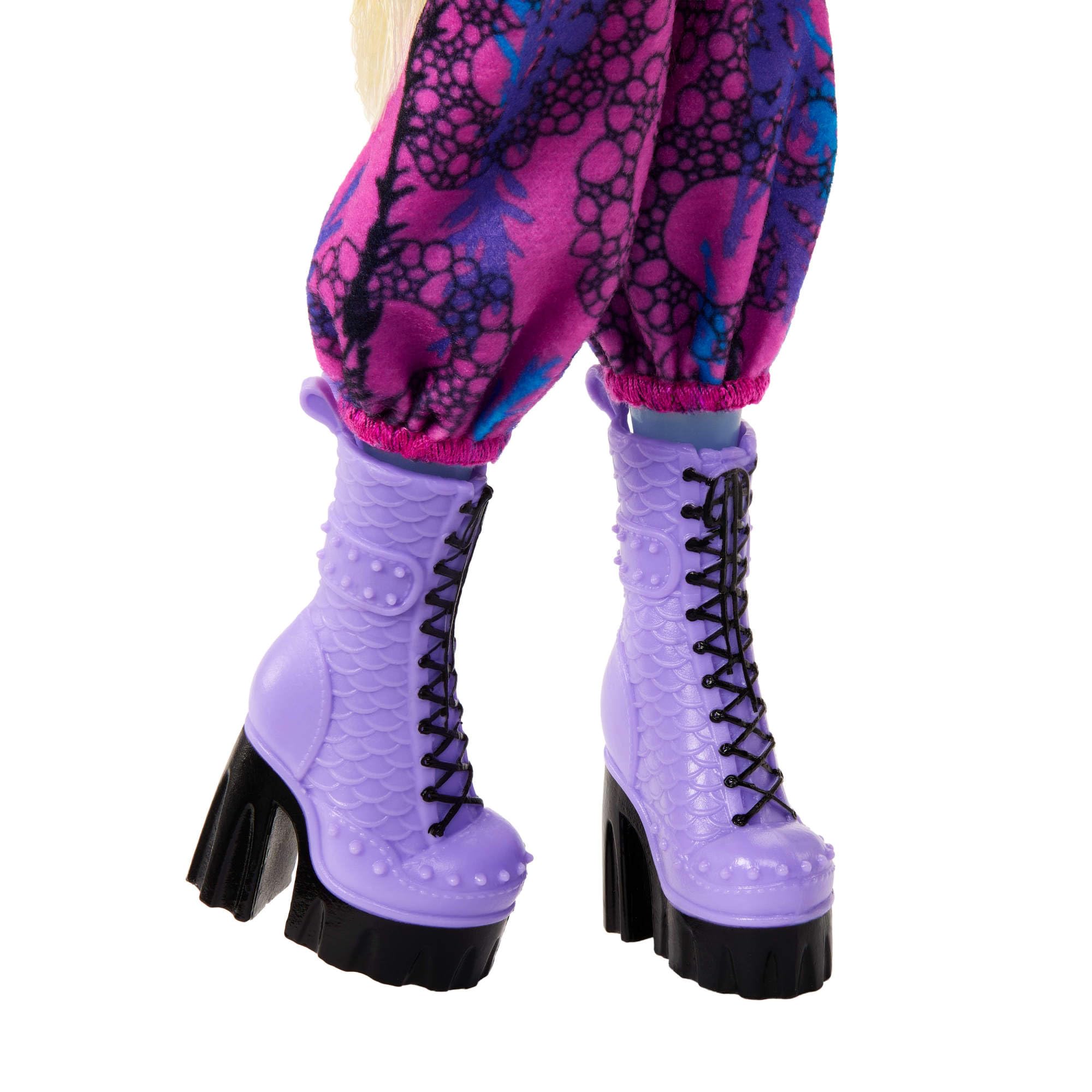 Monster High Lagoona Blue Fearbook Doll - Ages 4+ 3