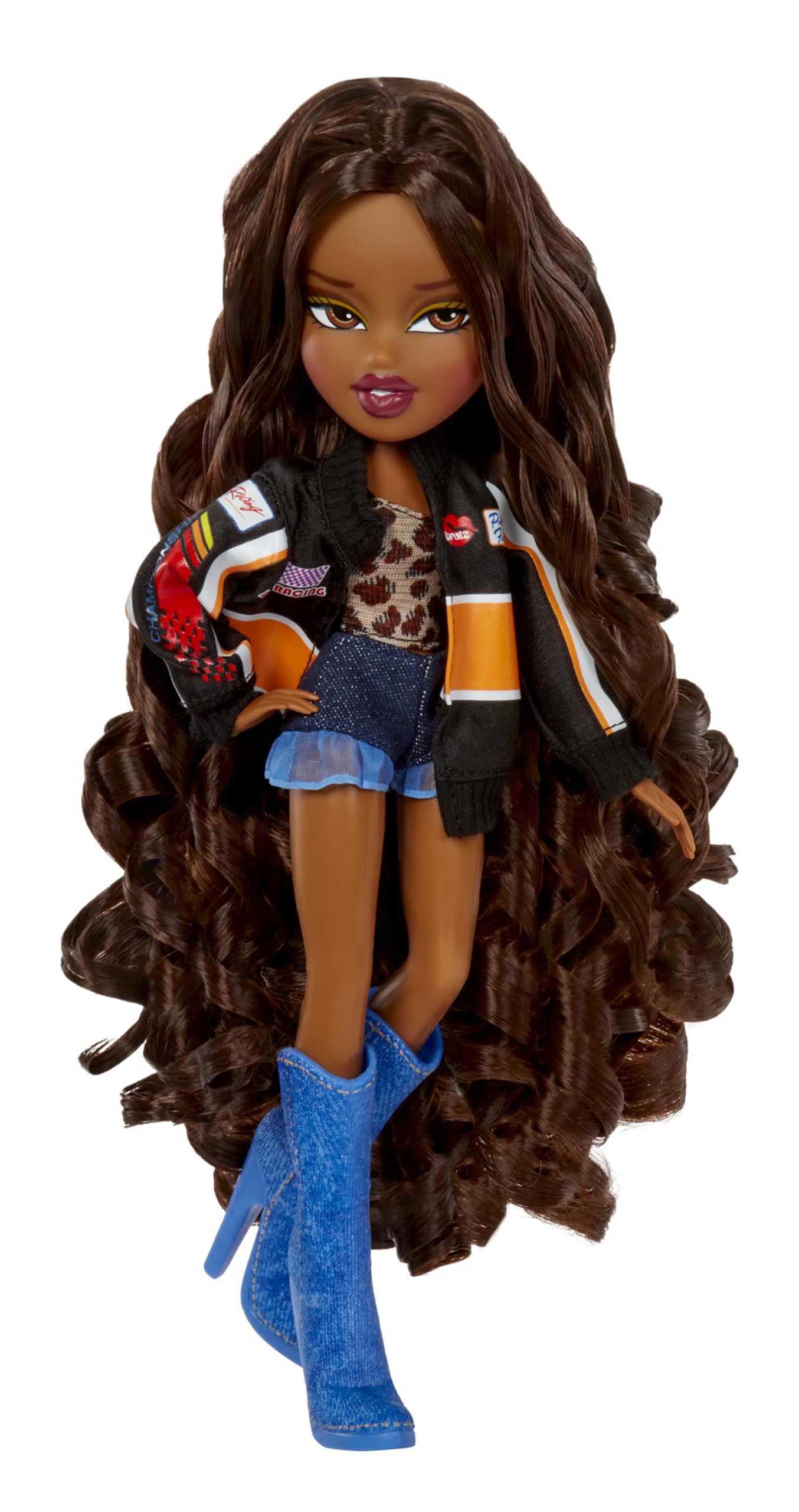 Bratz Goin' Out! Sasha Street Couture Fashion Doll with Accessories 4