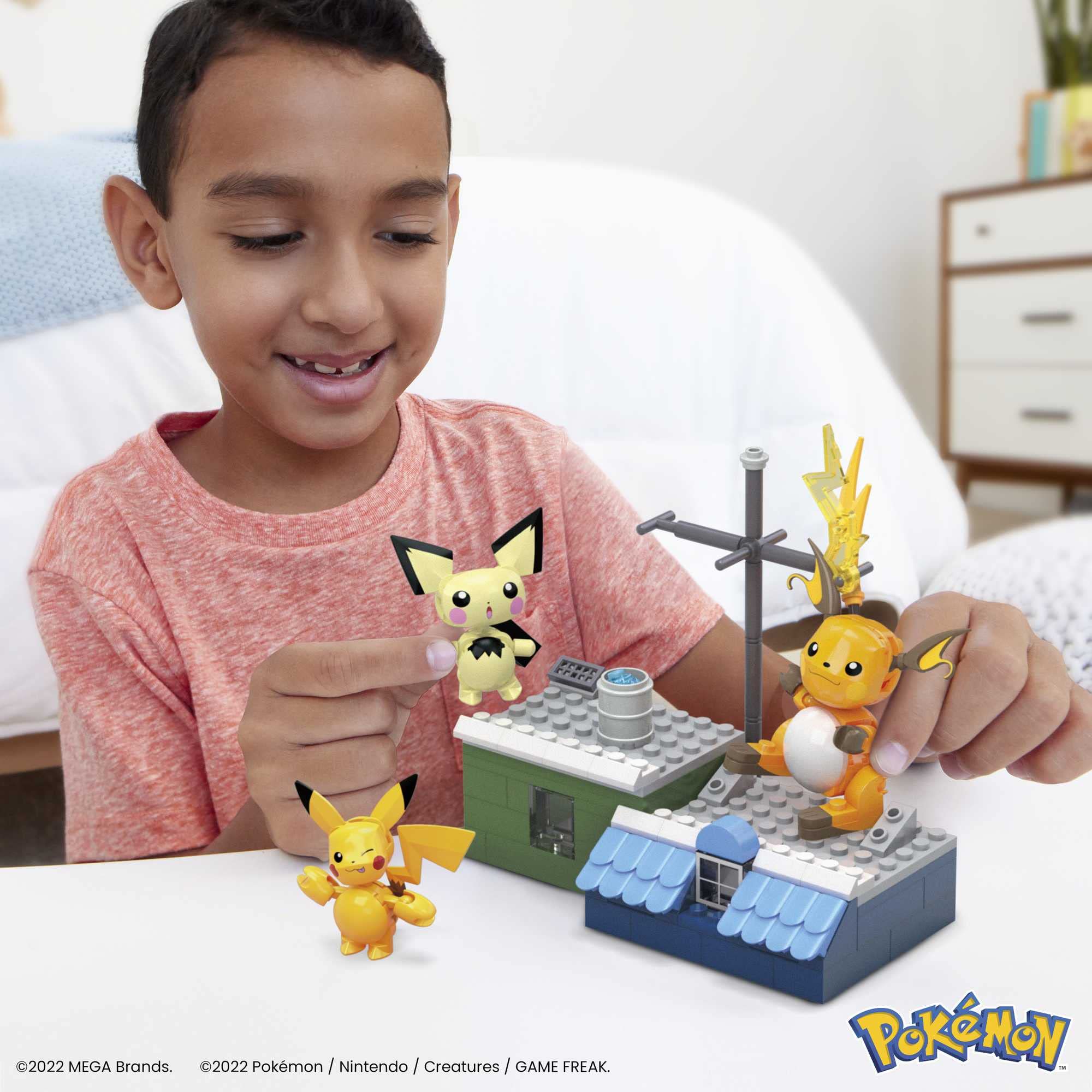 MEGA Pokémon Pikachu Evolution Building Set - 160-Piece Action Figure Playset for Kids 6+ 6