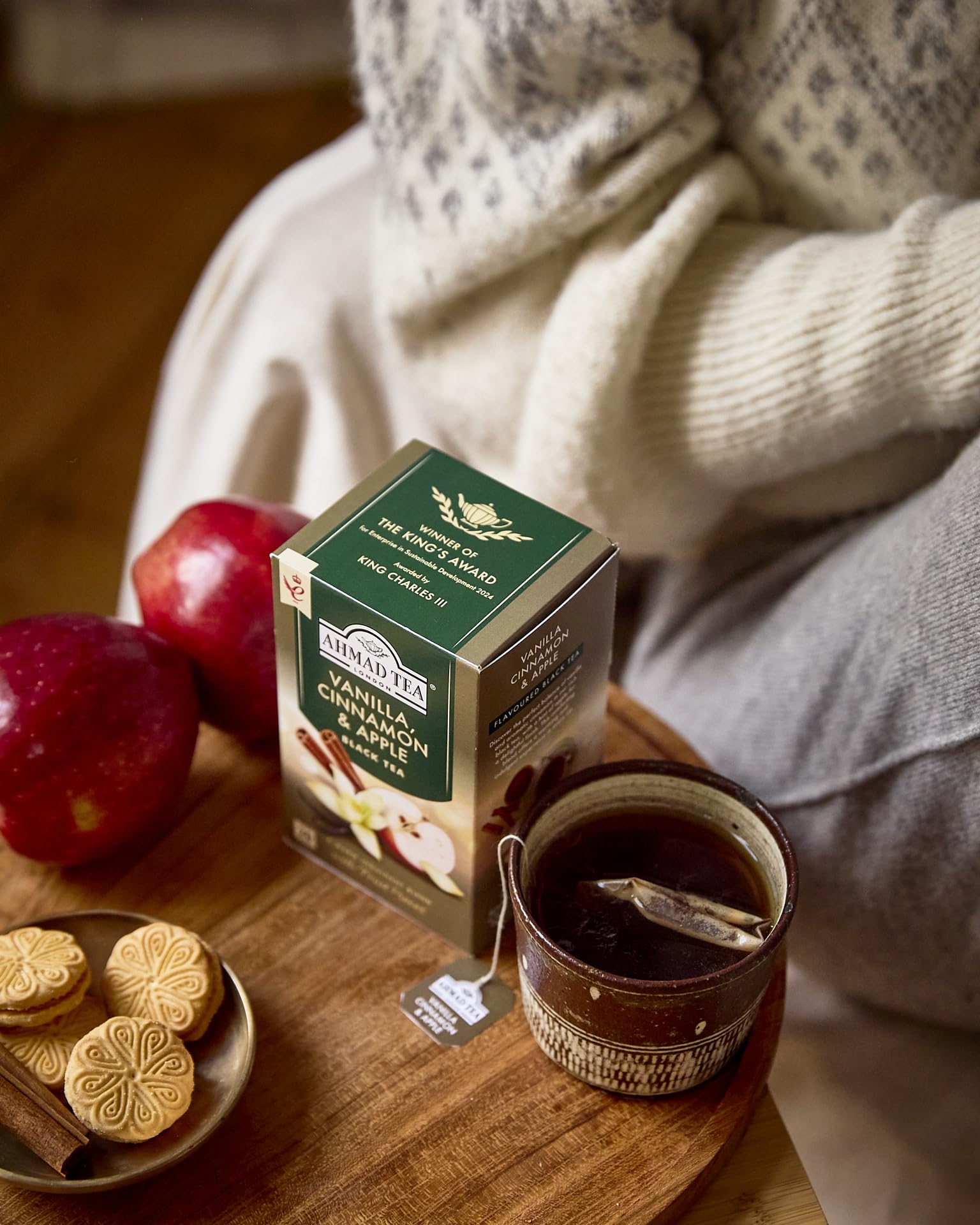 Ahmad Tea Fruit Black Tea - Vanilla, Cinnamon & Apple | 20 Teabag Sachets | 76g 4