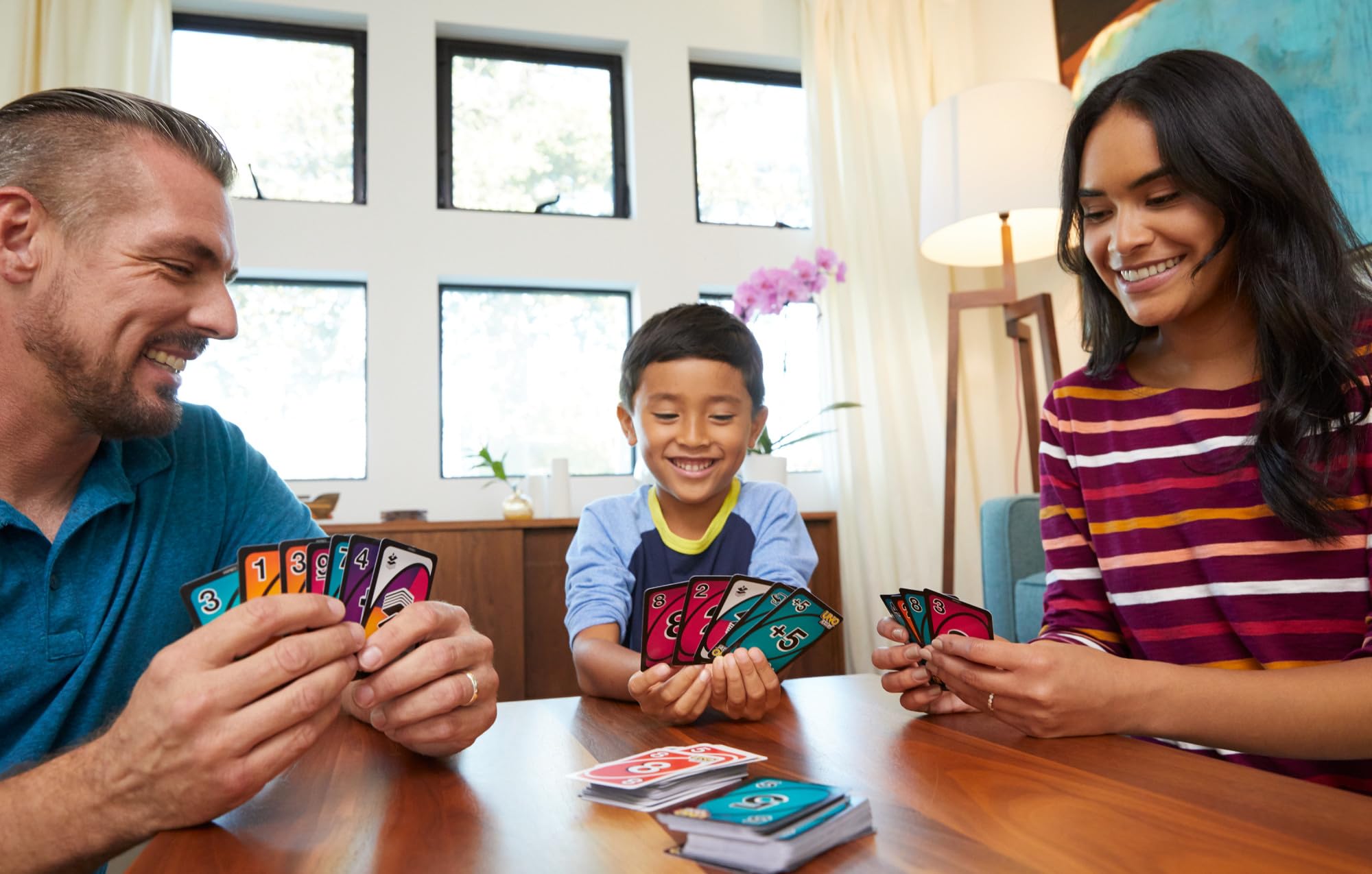 UNO FLIP! Card Game - Double-Sided Deck, New Action Cards, Colorblind Accessible | 112 Cards | Ages 7+ 2