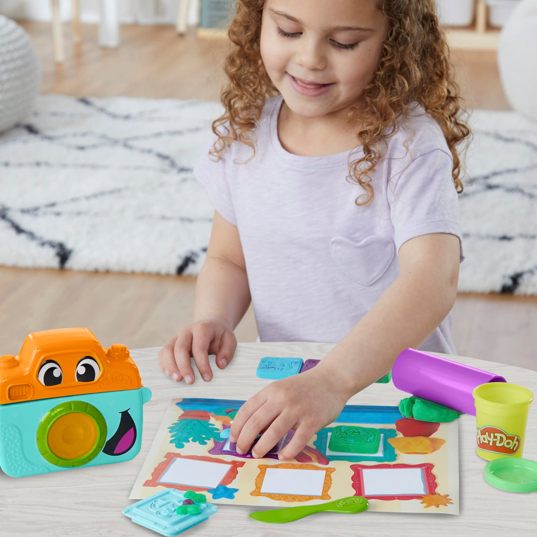 Play-Doh Photo Fun Toy Camera Starter Set - Squeeze & Stamp Animal Faces for Ages 2+