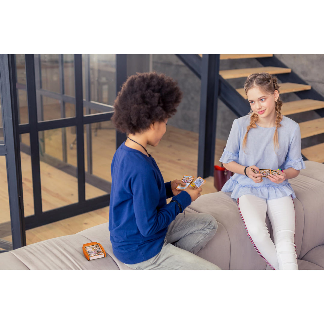 Top Trumps Birds Age 6+ of the World Classics Card Game, Discover some interesting facts in this educational packed game including the blue jay’s wingspan, 2 plus players makes a great gift for ages 6 plus
