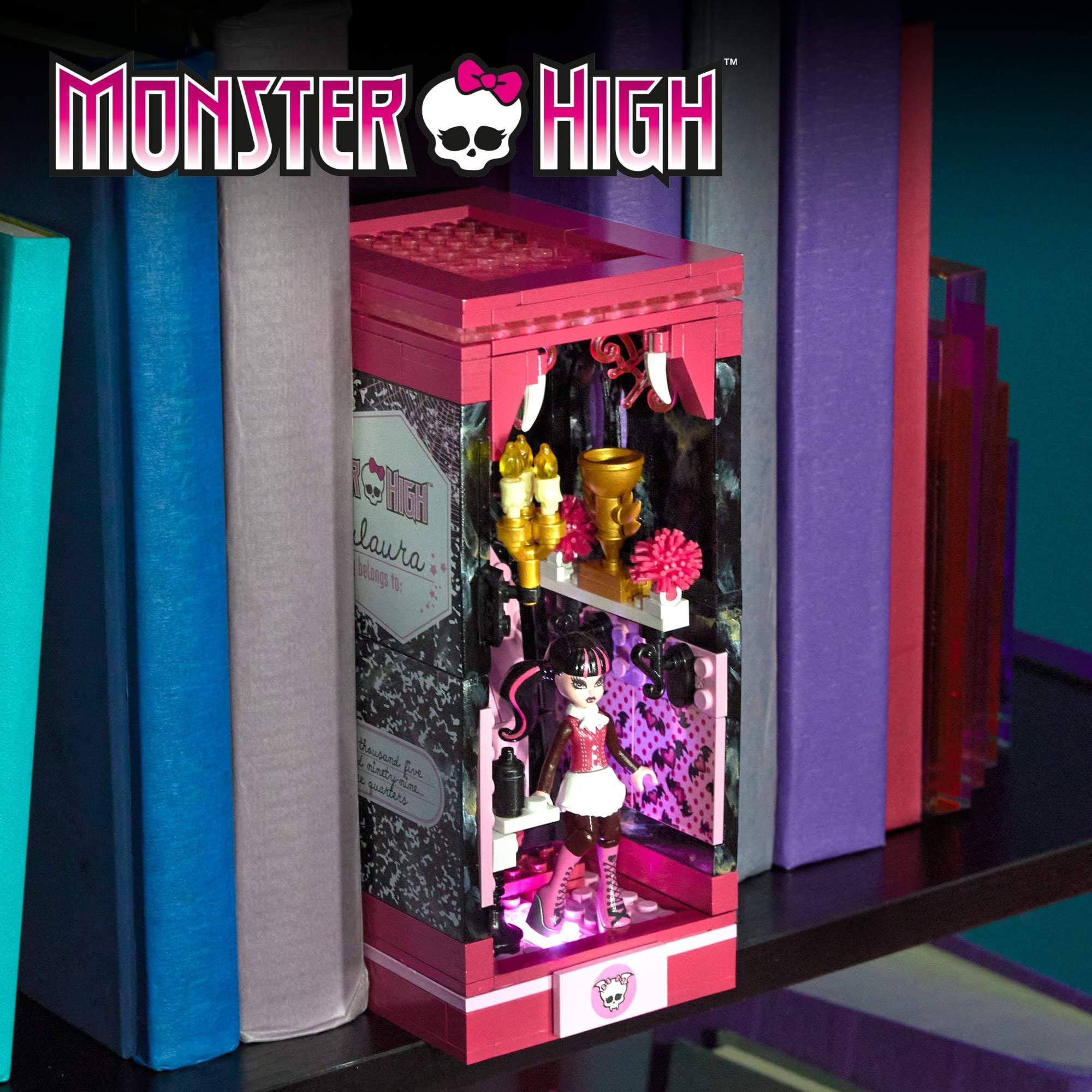 MEGA Monster High Draculaura's Boo-k Crypt Building Set with Poseable Micro-Figure 3