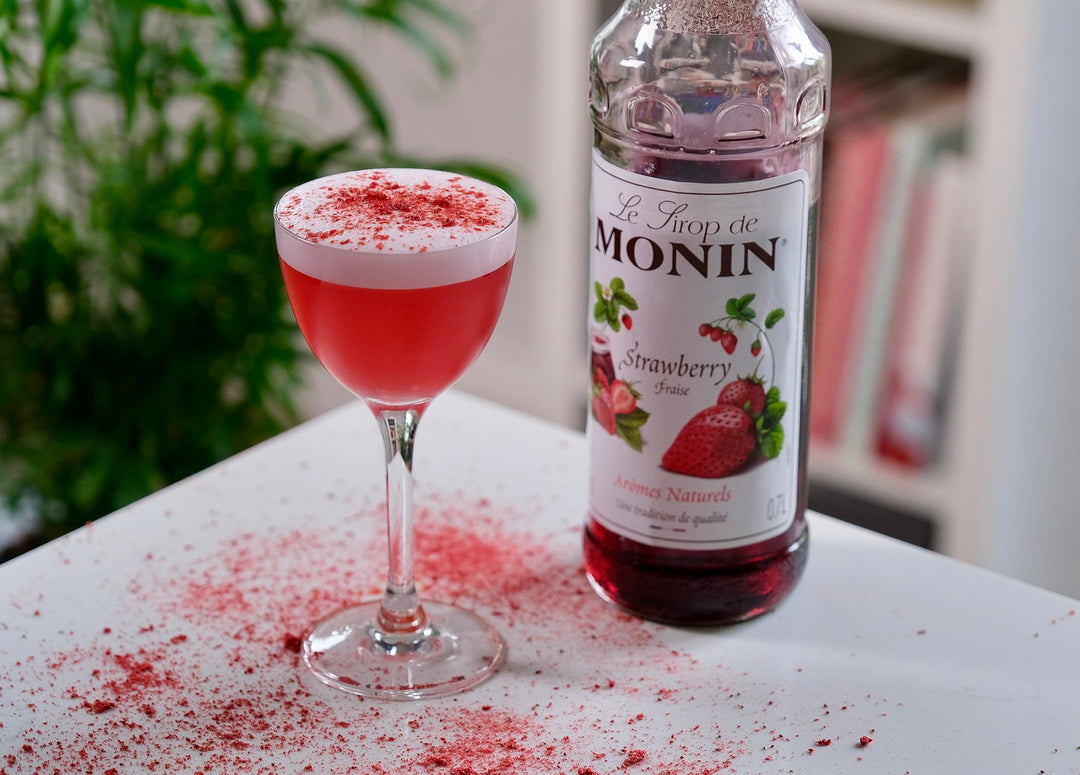 Monin Strawberry Syrup 700 ml - Premium Fruit Syrup for Beverages