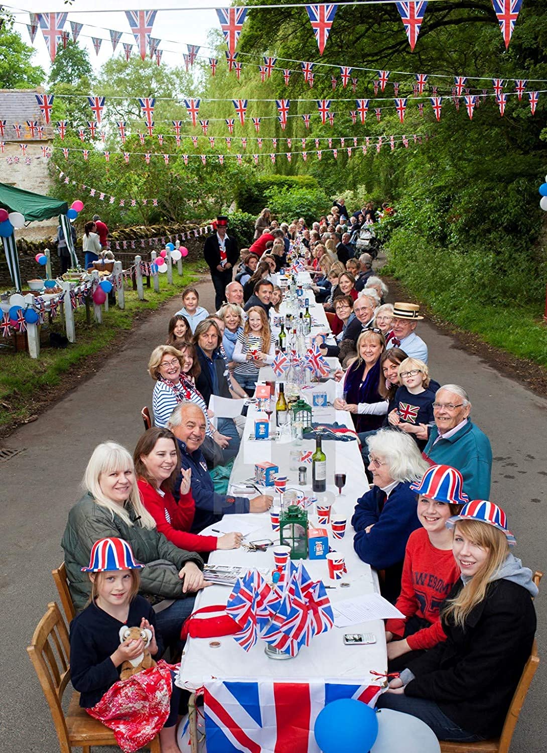 SHATCHI Union Jack Bunting Banner - 20m/65ft Long, 50 Triangle Plastic Flags for UK Celebrations 6