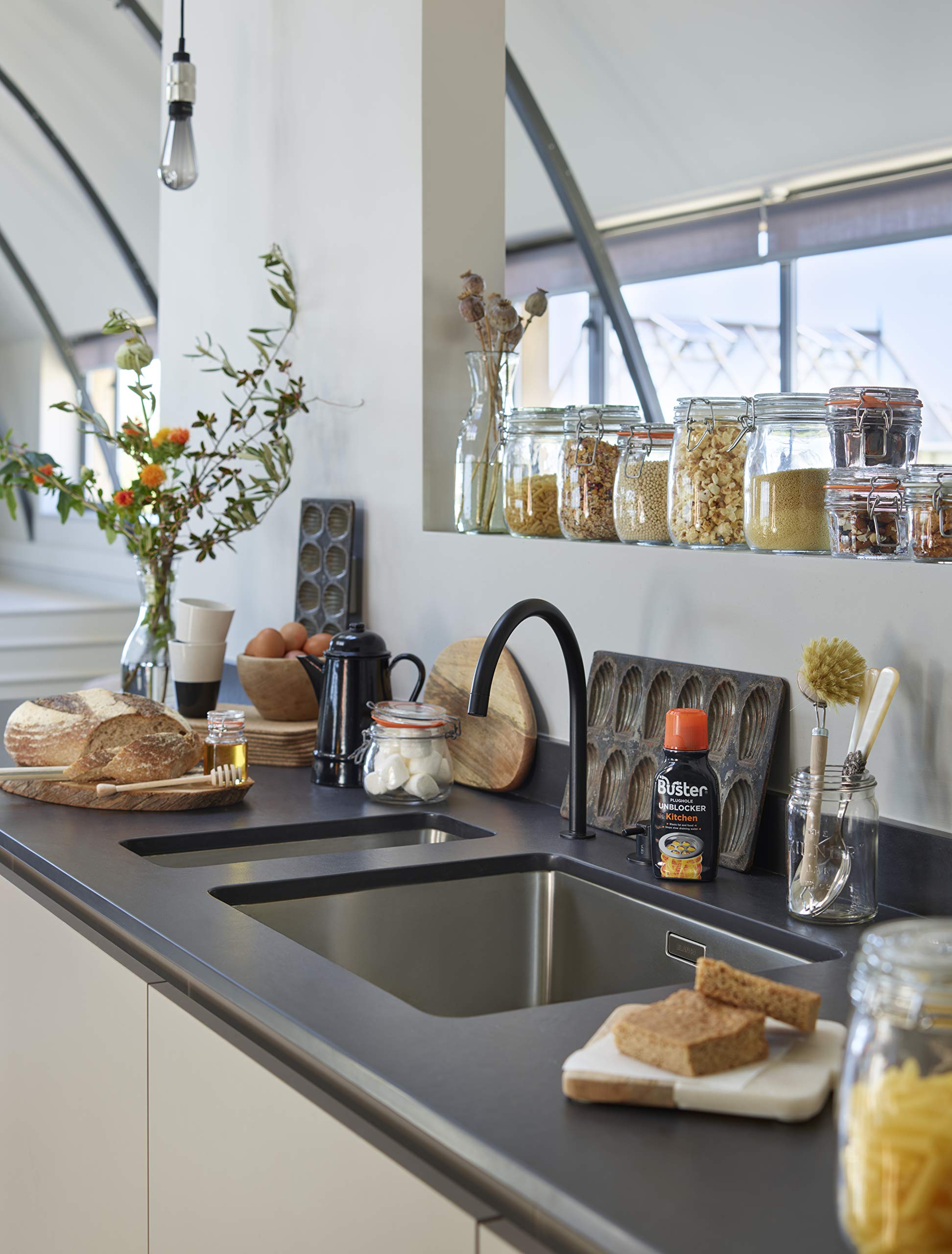 Buster Kitchen Abflussreiniger, 150 g, 6er-Pack – schnell wirkender Abflussreiniger für Spülbecken und Rohre 6