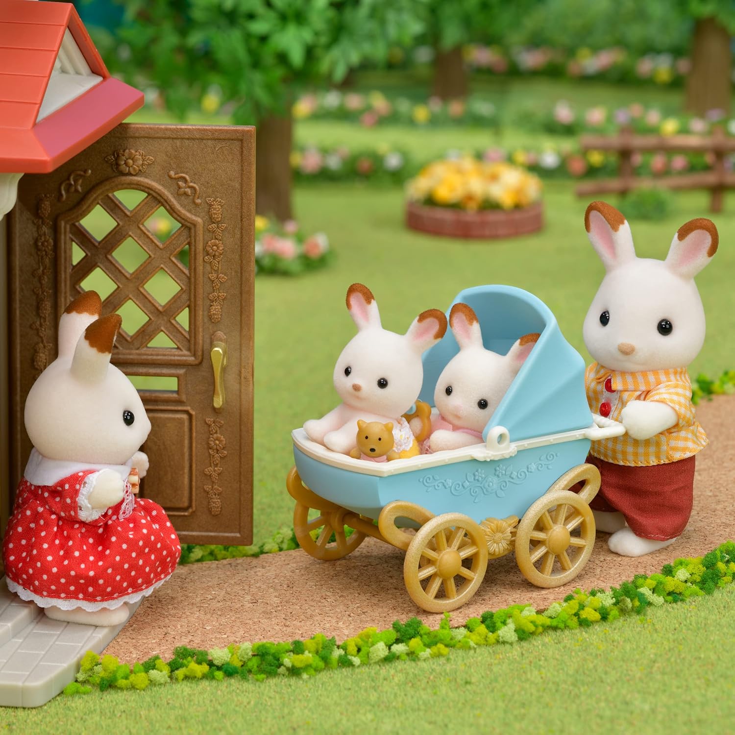 Sylvanian Families Chocolate Rabbit Twins Set - Includes Kabe & Breeze with Pram (Model 5432)