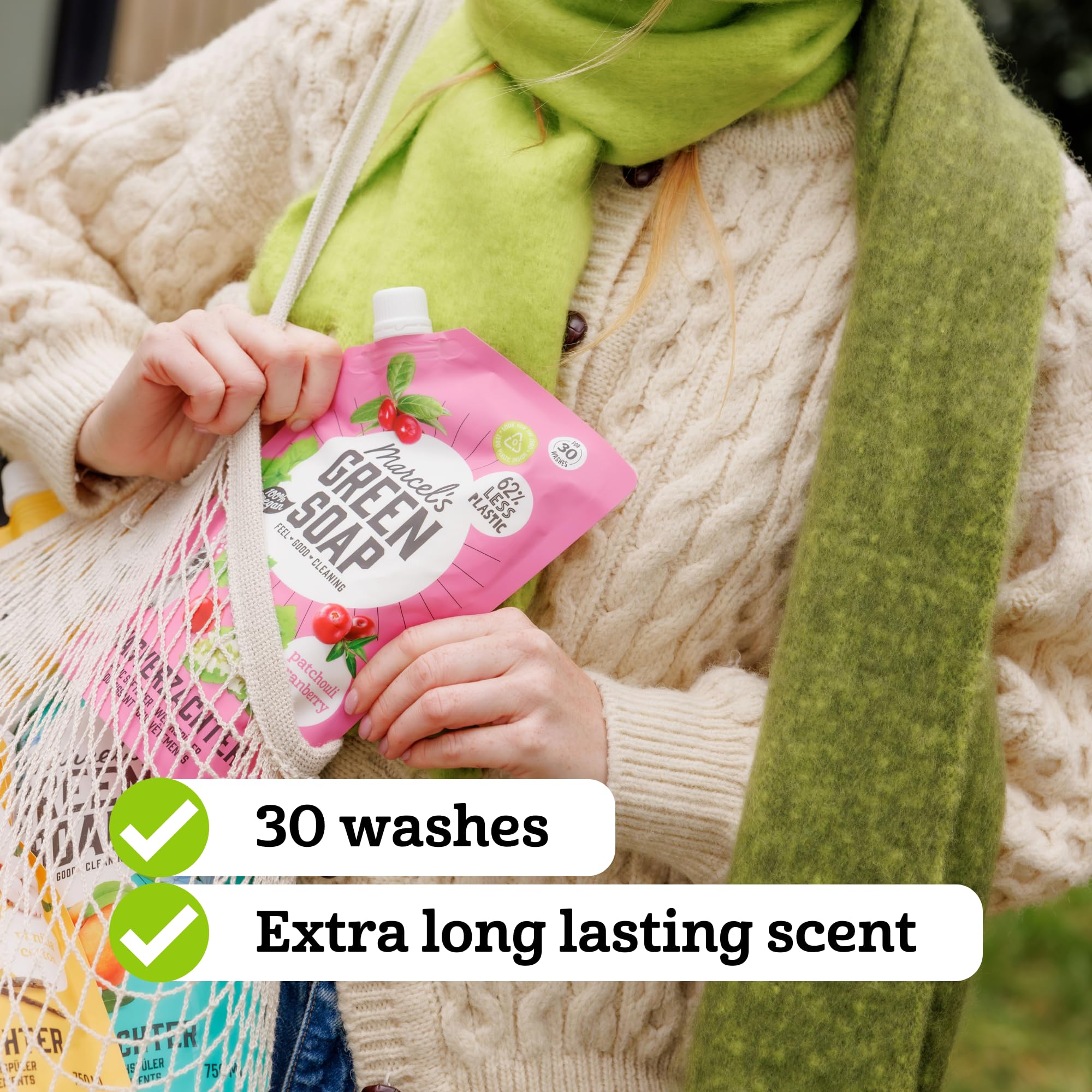 Marcel's Green Soap Fabric Softener Refill - Patchouli & Cranberry Scent - 750 ml 4