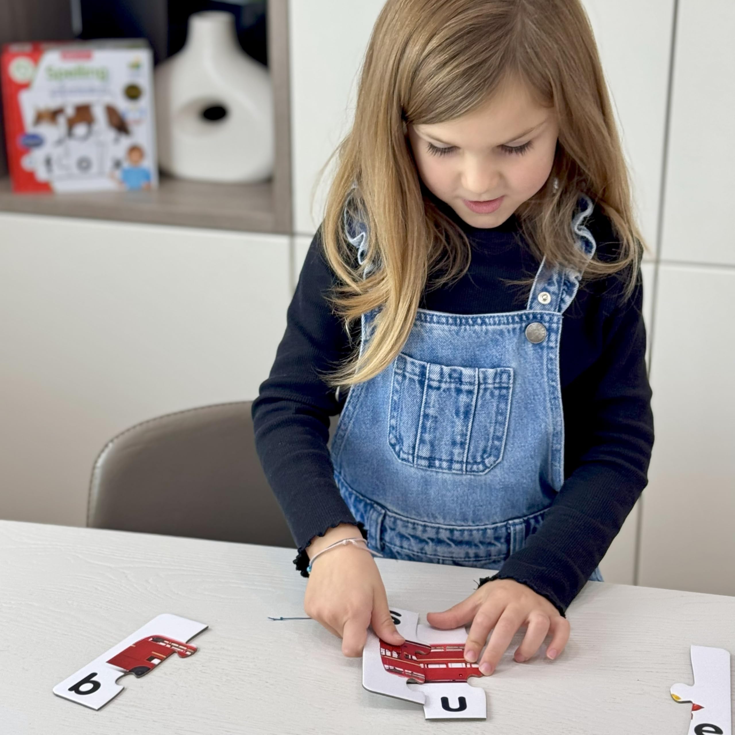 The Learning Journey Match It! Spelling Puzzle Set - Educational Word-Building Learning Game for Kids Ages 4-7 12