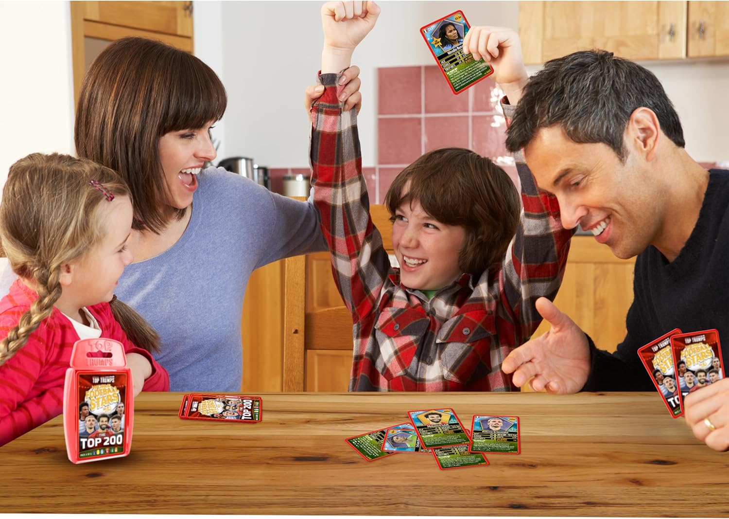 Top Trumps World Football Stars Top 200 Card Game Pack 4, Play with Salah, Mahre 7