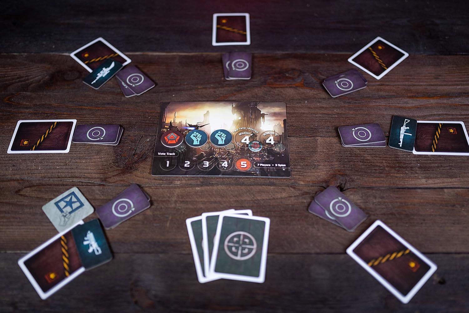 The Resistance RES2IBC Board Game 5