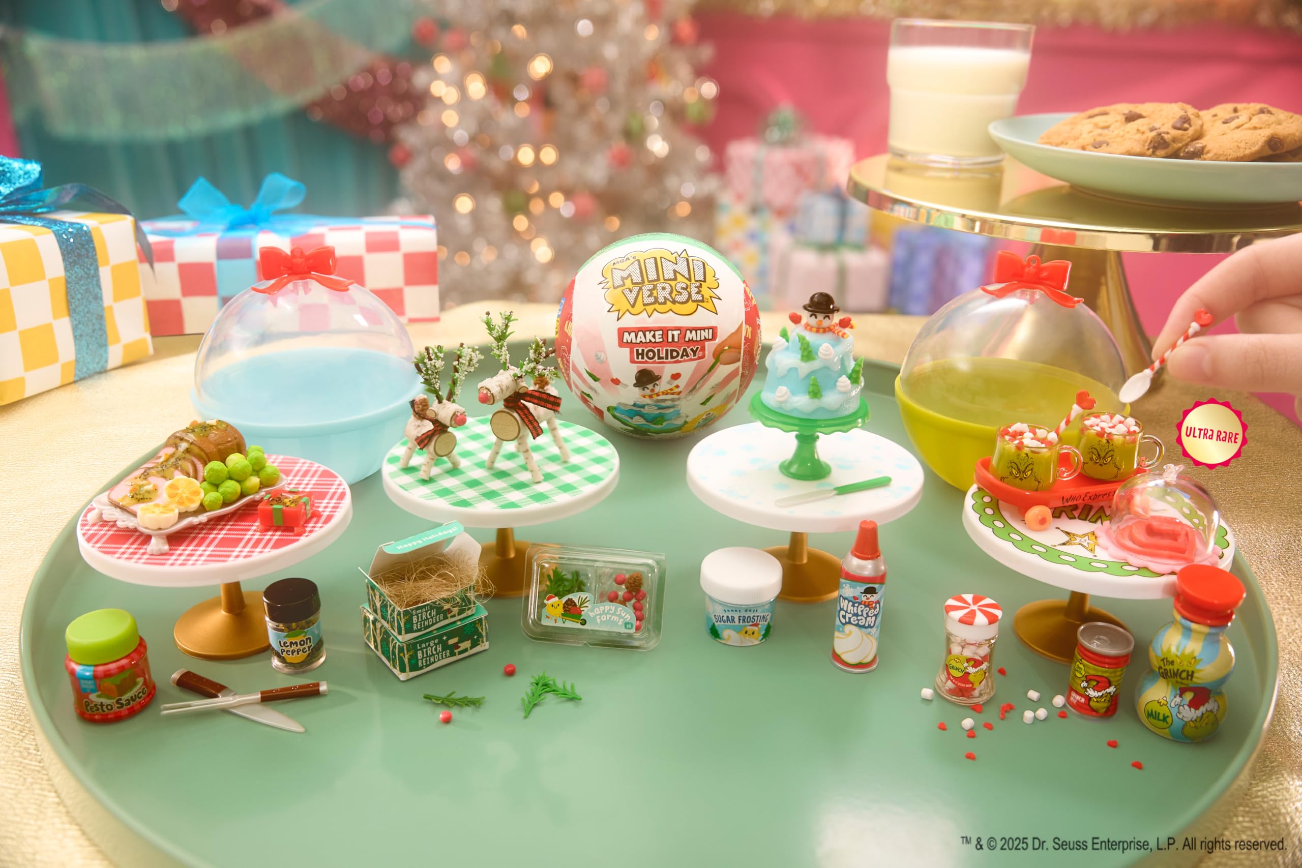 MGA's Miniverse Make It Mini Holiday 2025 - The Grinch Dr. Seuss Hot Cocoa Mini Collectible 4